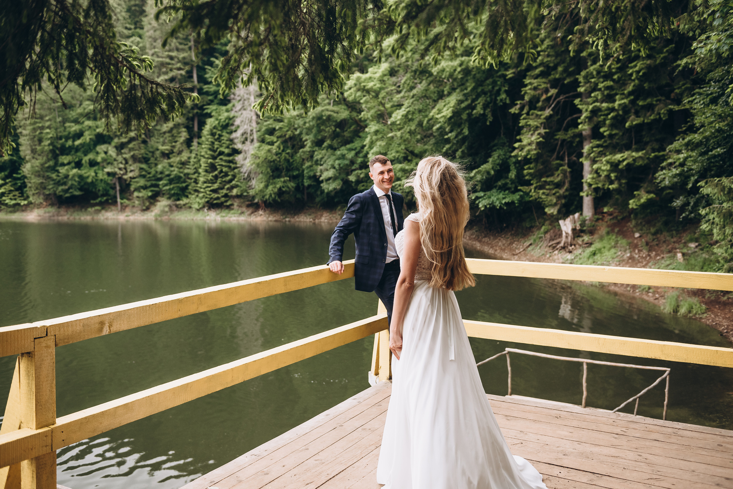 Історія кохання Ані та Максима озеро Синевір. Весільний та сімейний фотограф Україна
