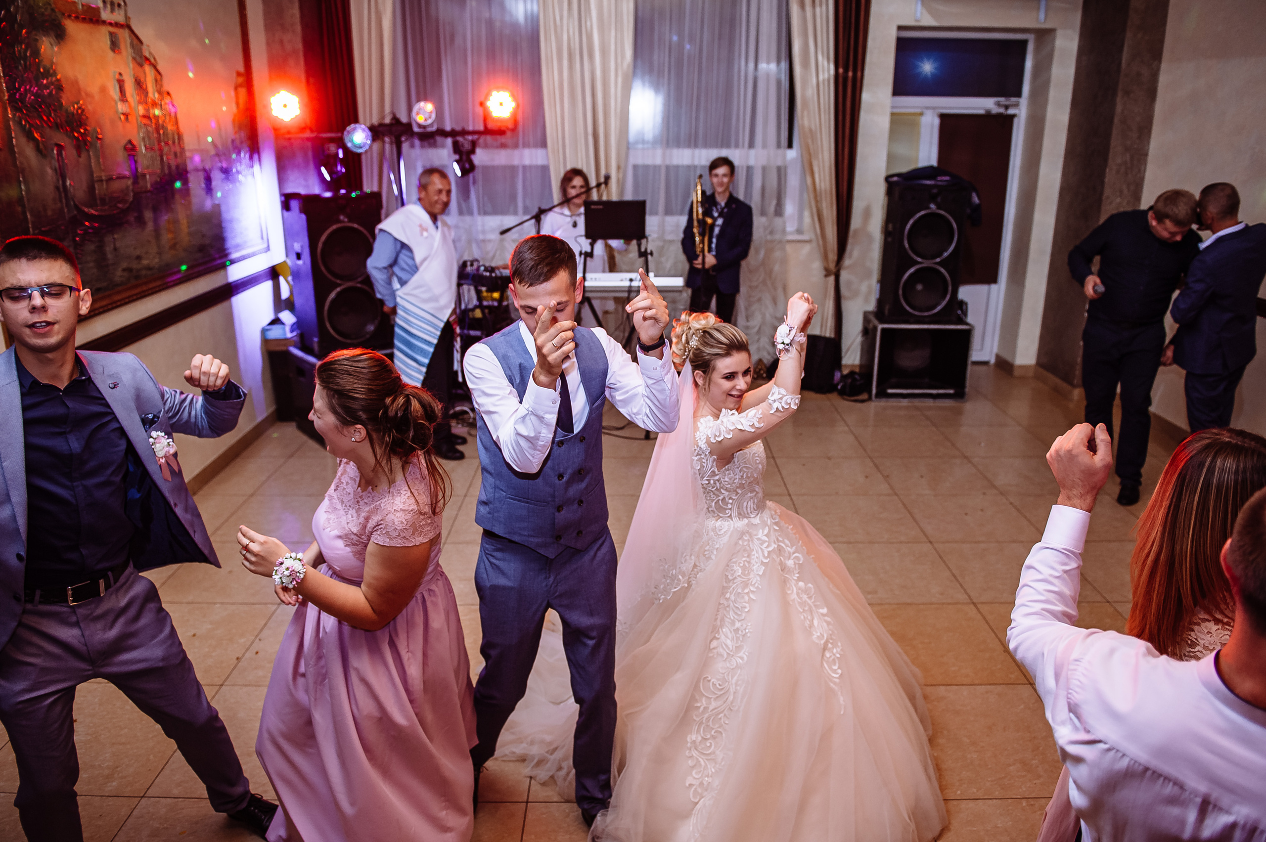 Весільна фотосесія. Весільний та сімейний фотограф Україна