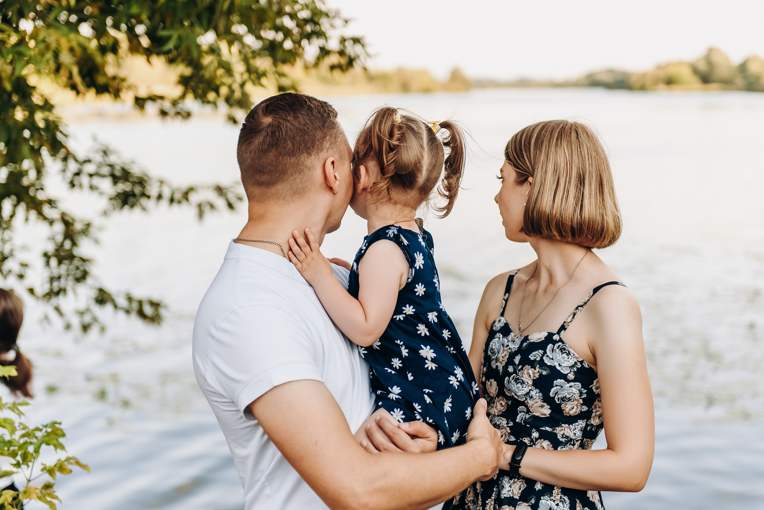 Надія сім"я. Весільний та сімейний фотограф Україна