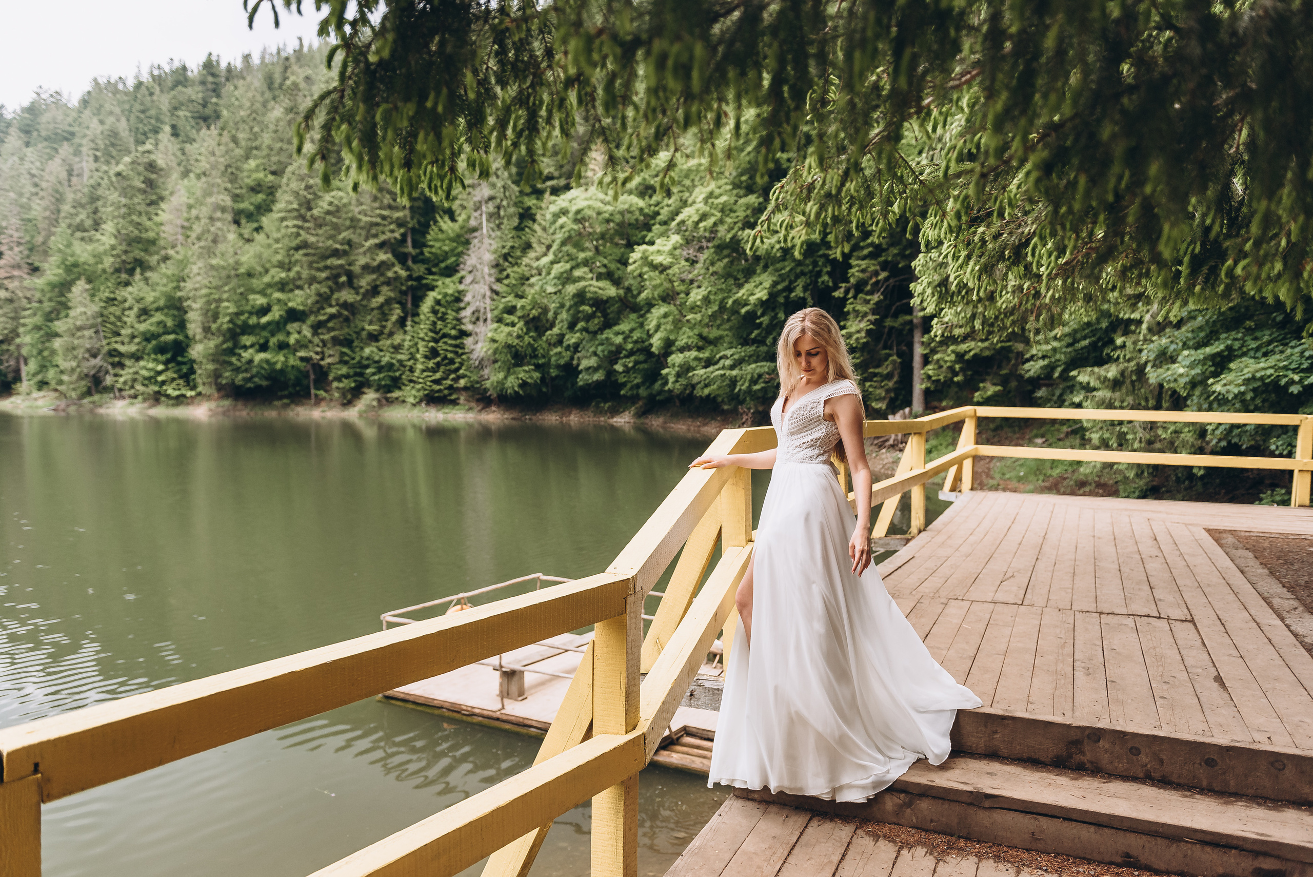 Історія кохання Ані та Максима озеро Синевір. Весільний та сімейний фотограф Україна