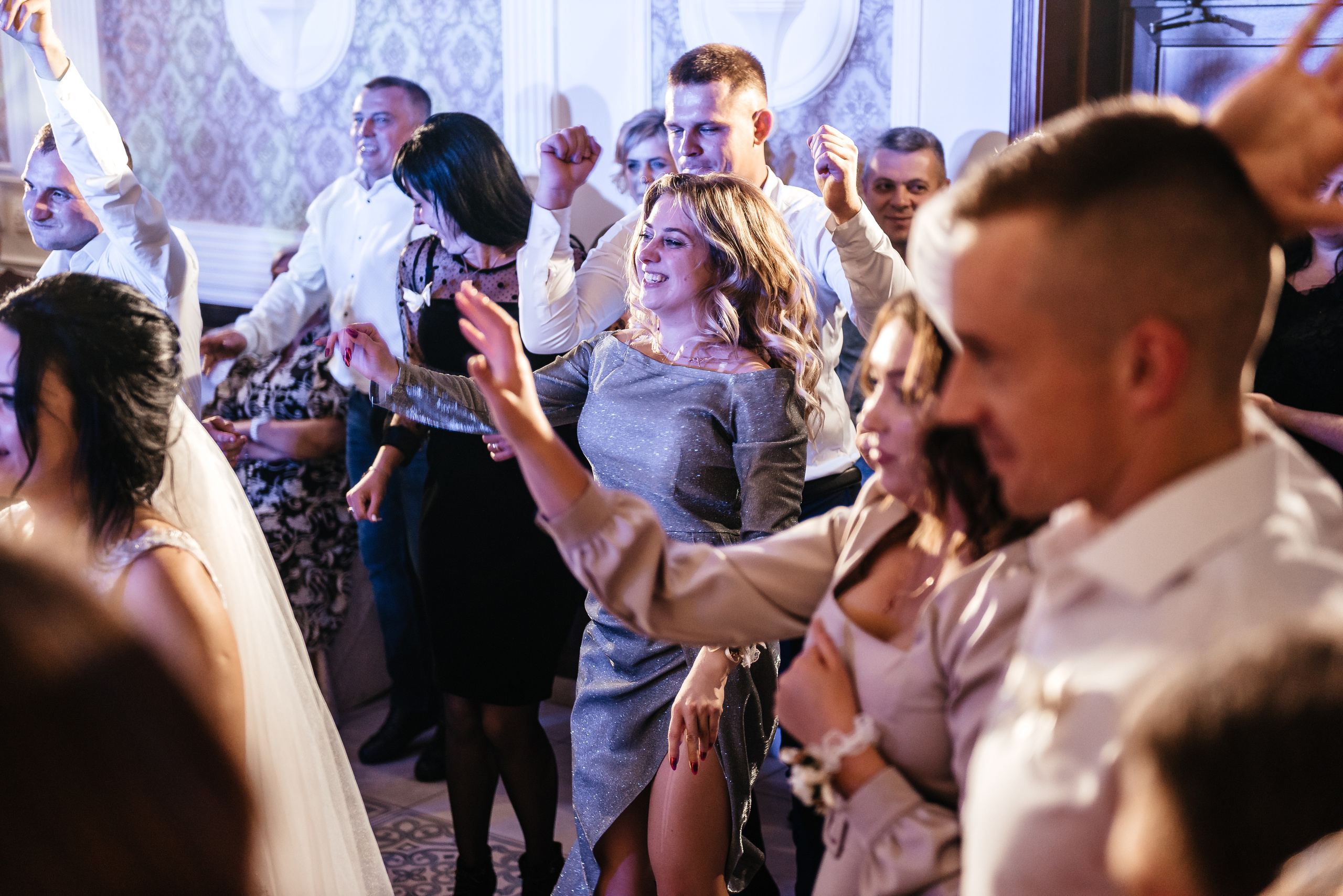 Аня та Кирил весілля. Весільний та сімейний фотограф Україна