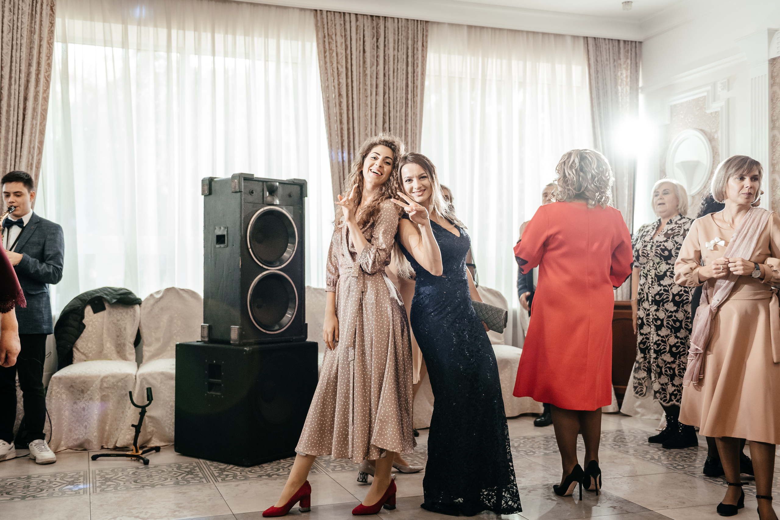 Аня та Кирил весілля. Весільний та сімейний фотограф Україна