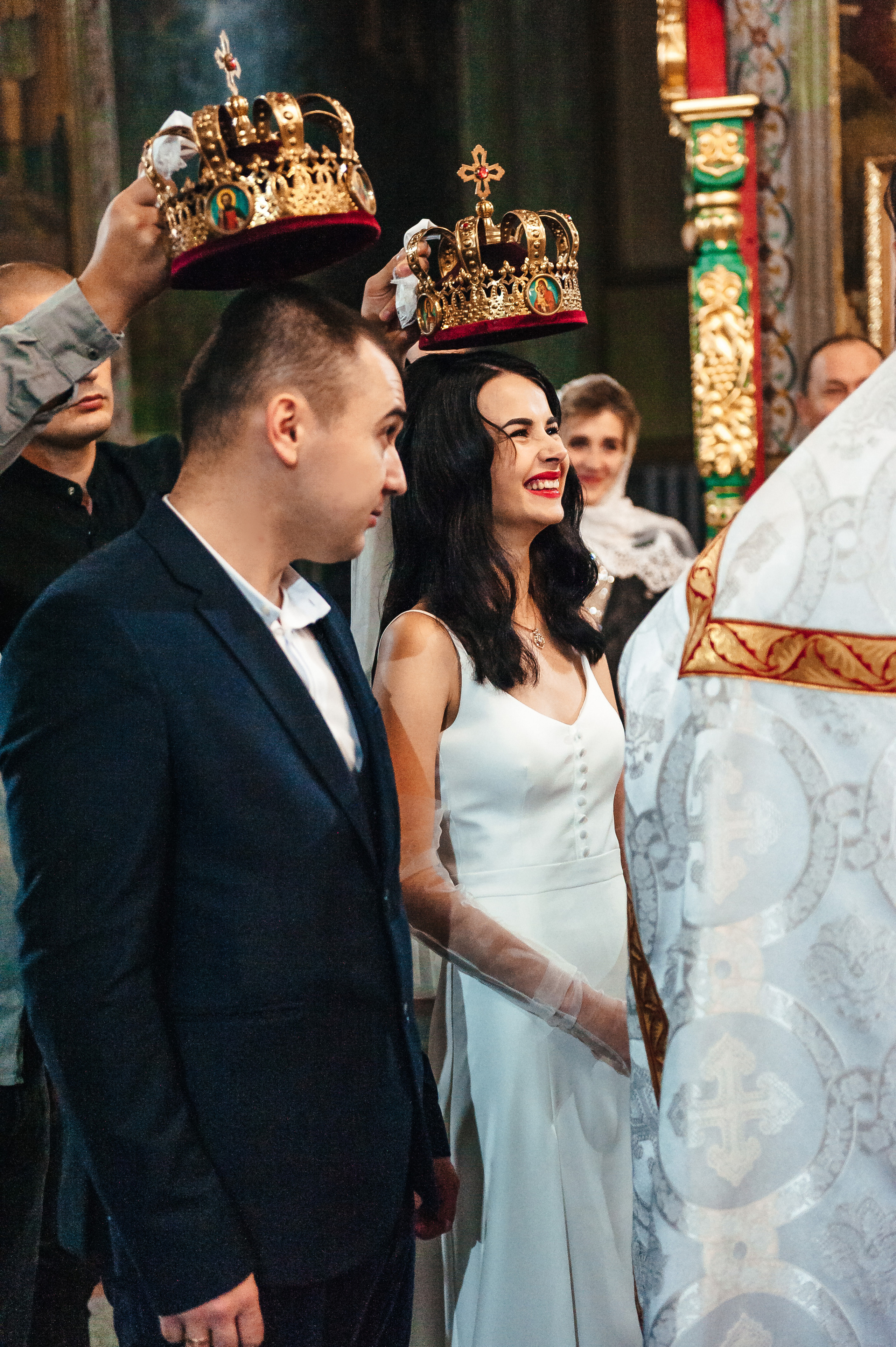 Вінчання Вікторіі та Валерія. Весільний та сімейний фотограф Україна