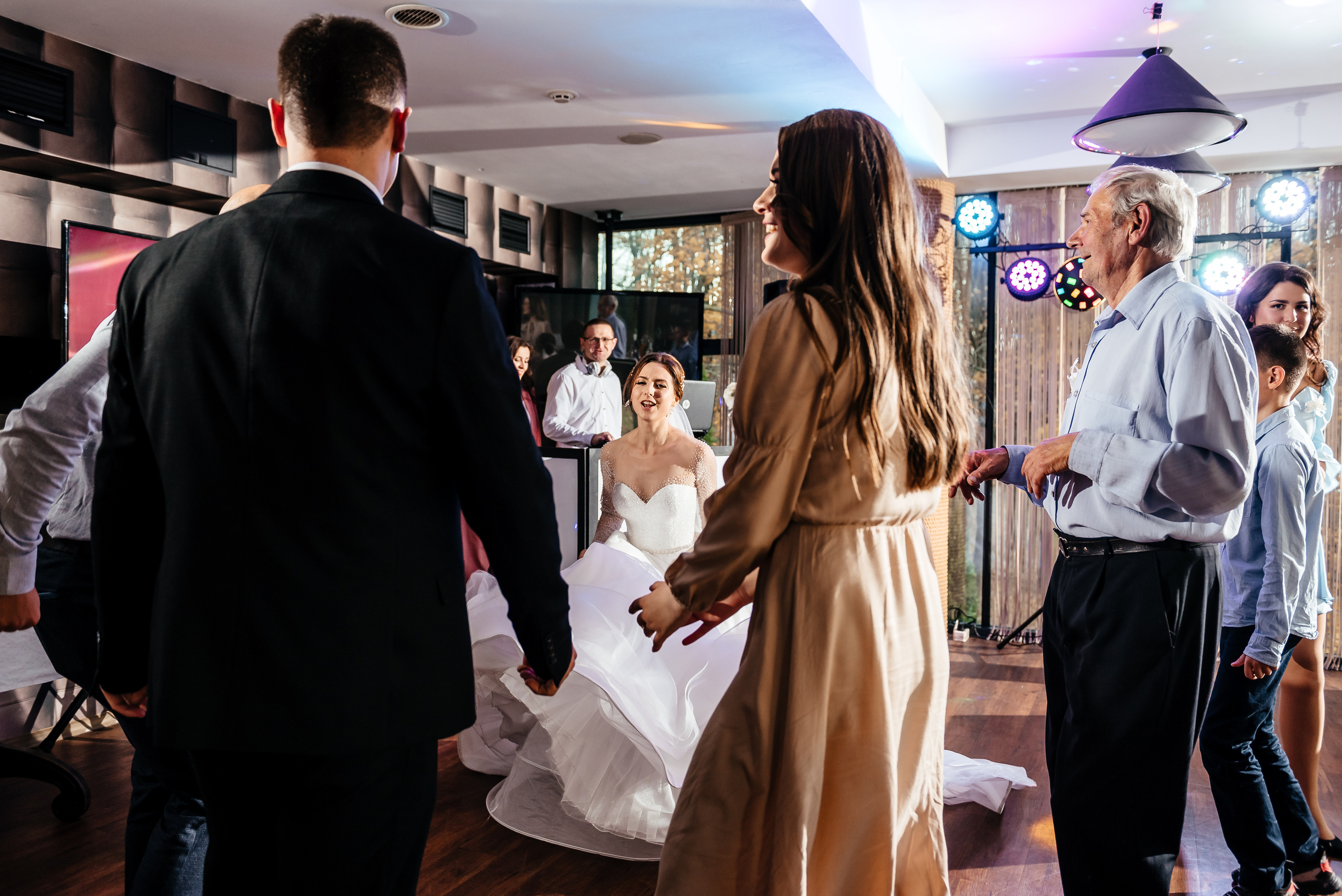 Юлія та Сергій (анонс). Весільний та сімейний фотограф Україна