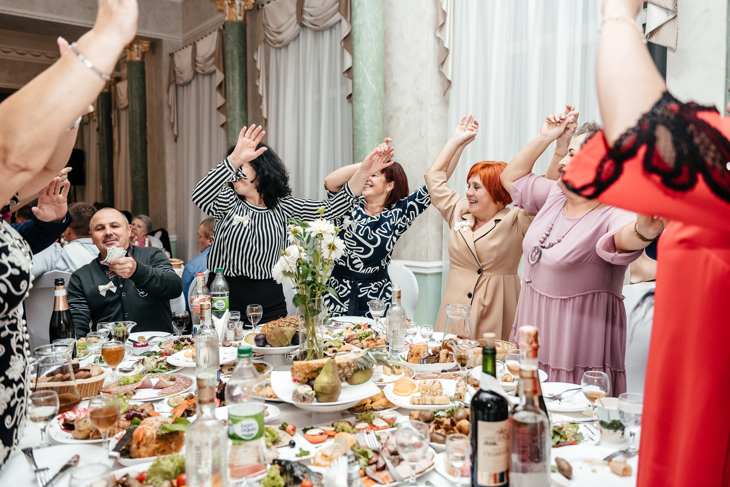 Аня та Кирил весілля. Весільний та сімейний фотограф Україна