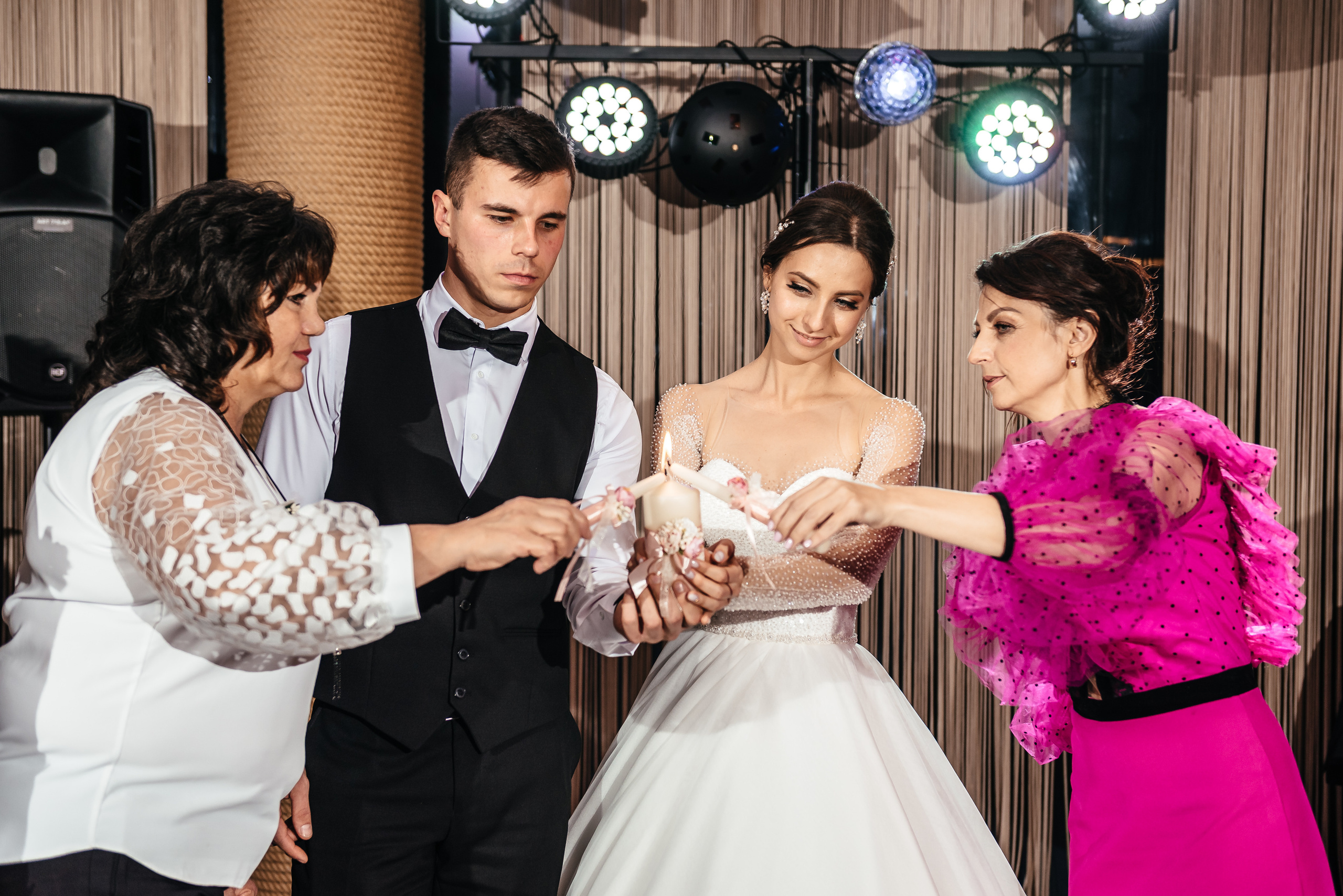 Юлія та Сергій (анонс). Весільний та сімейний фотограф Україна