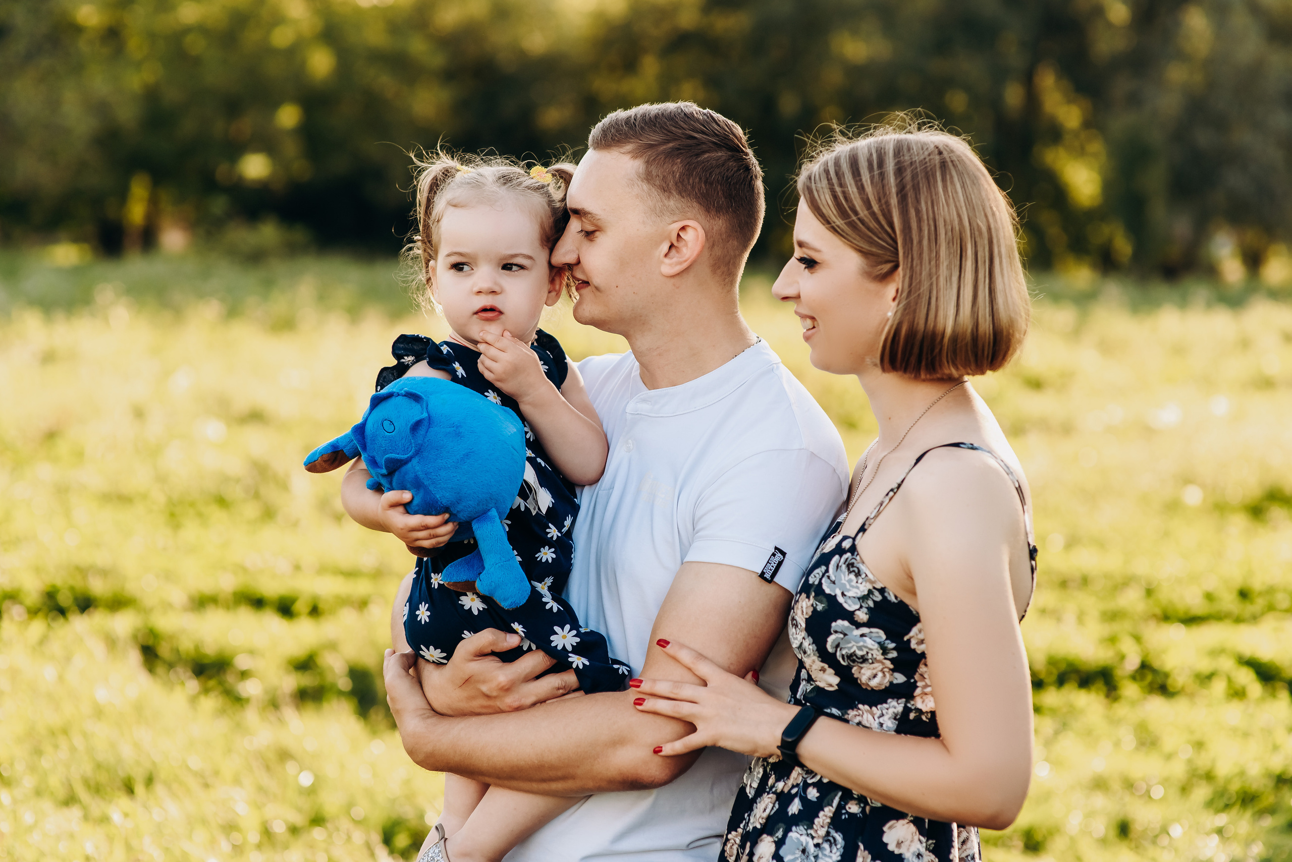 Надія сім"я. Весільний та сімейний фотограф Україна