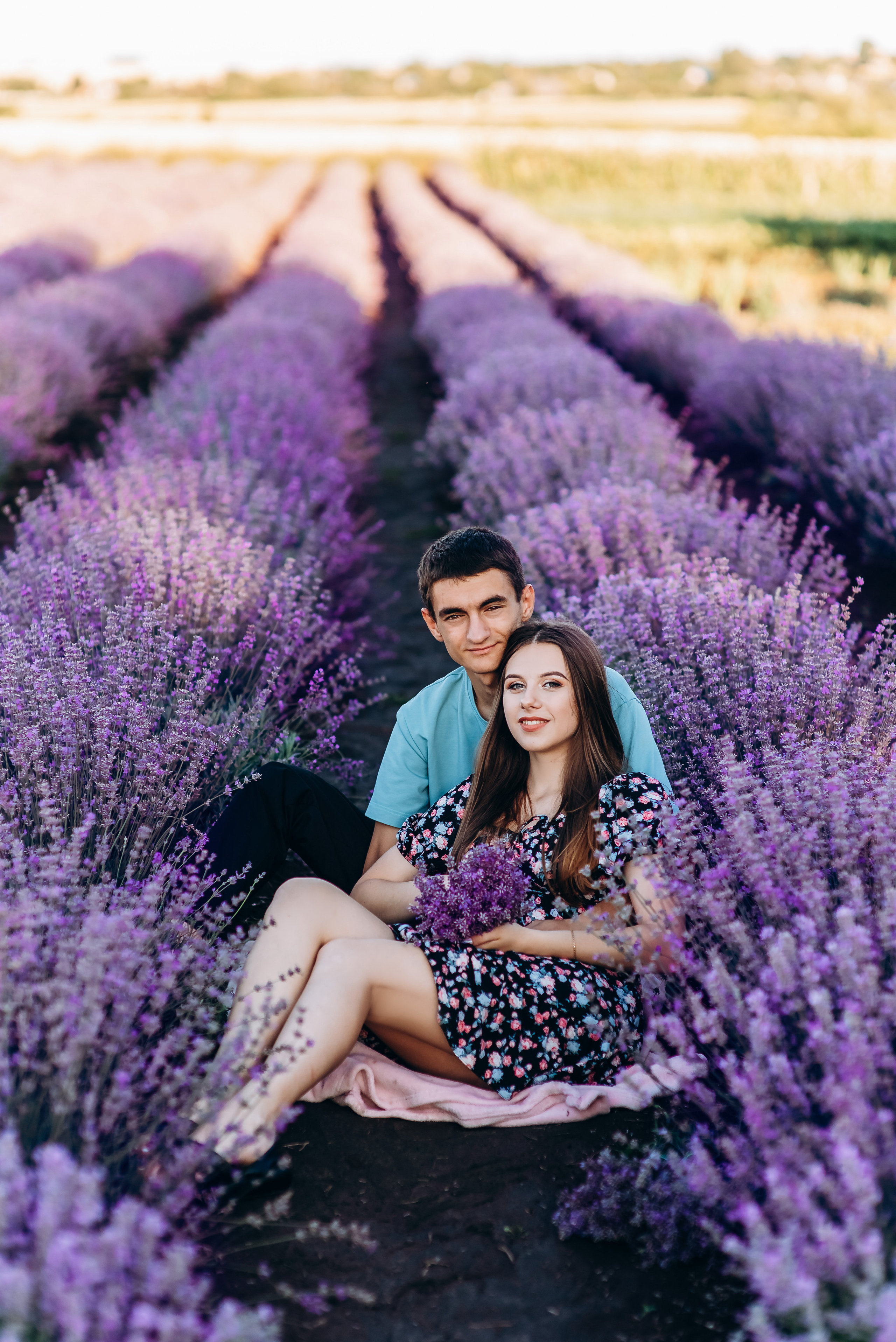 Таня і Діма лаванда. Весільний та сімейний фотограф Україна