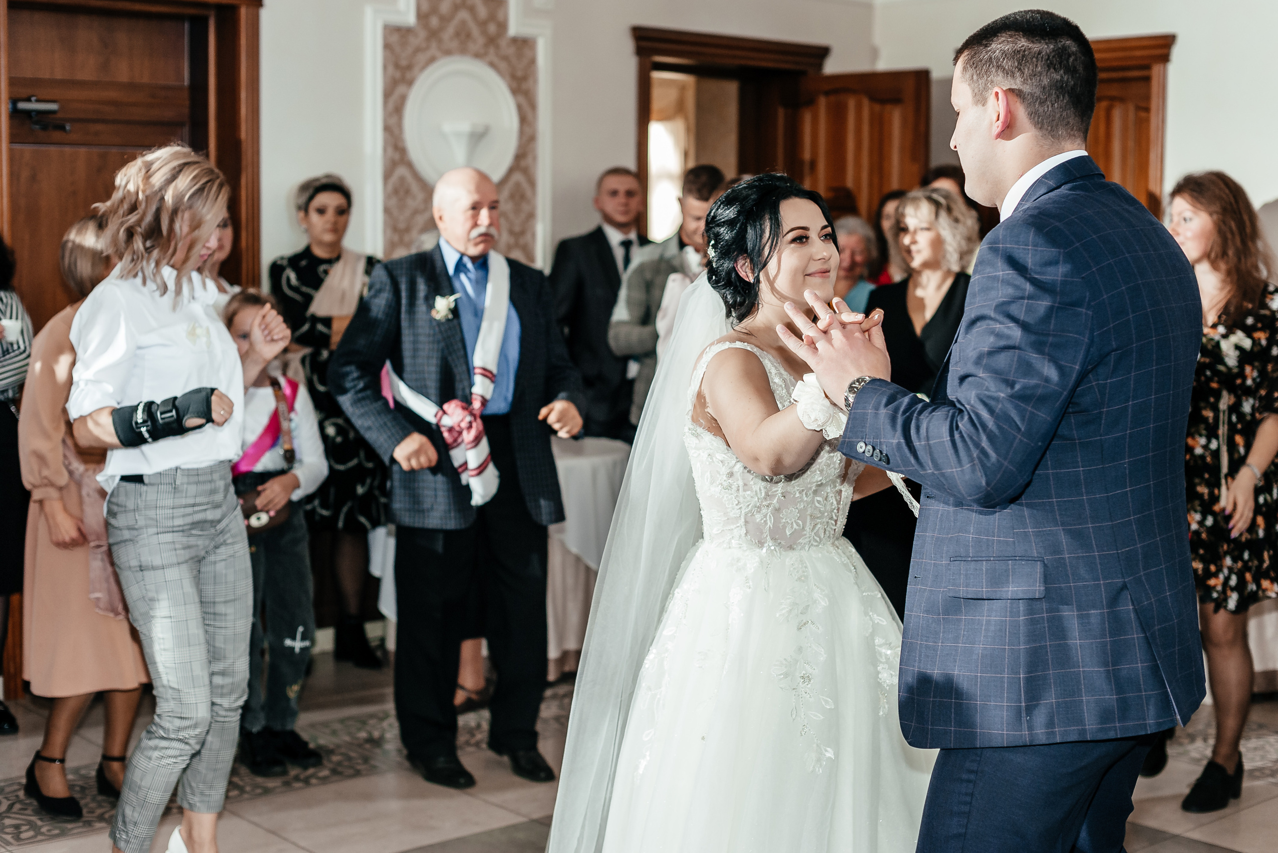 Аня та Кирил весілля. Весільний та сімейний фотограф Україна