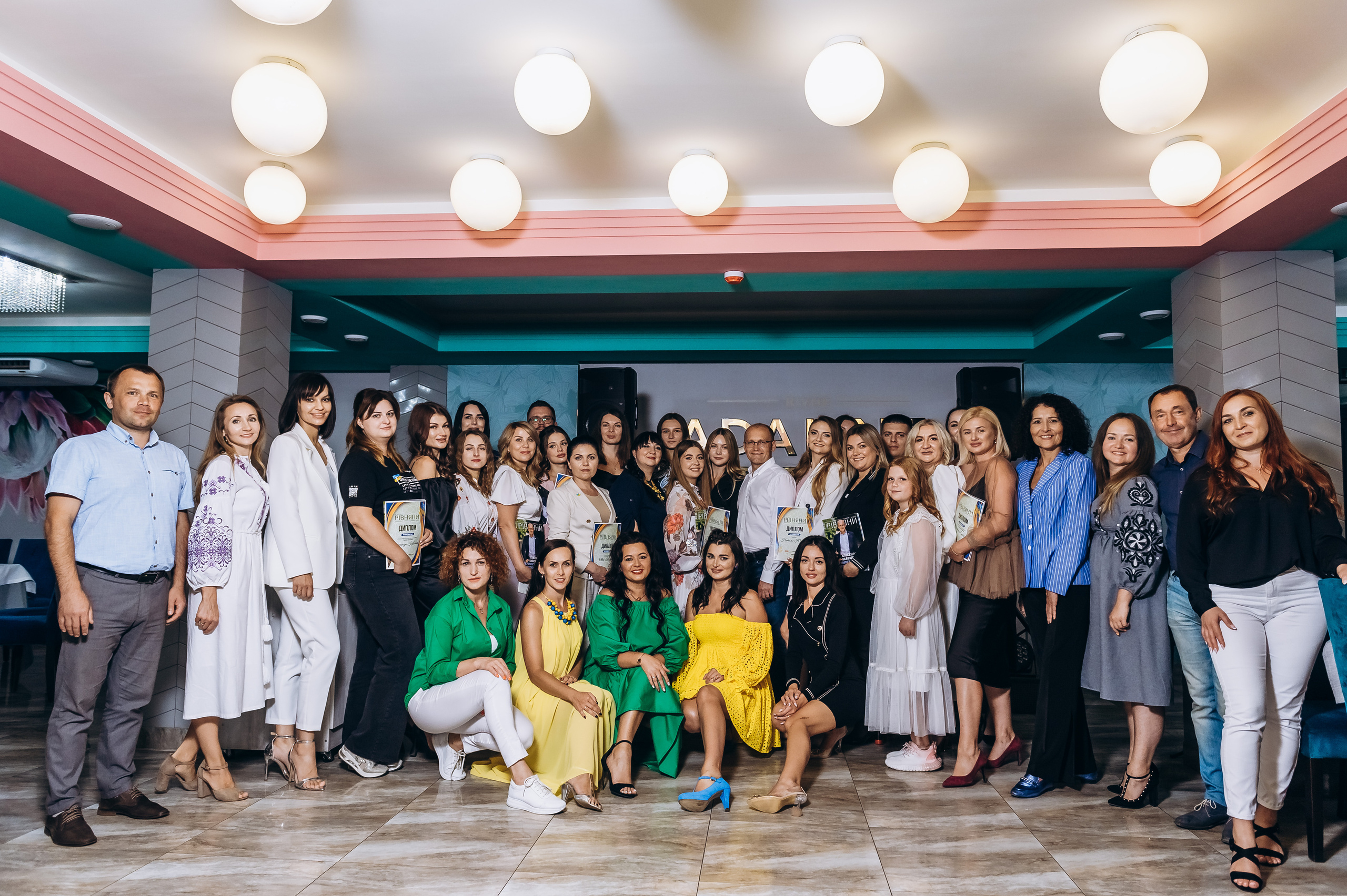 Журнал «Рівняни». Весільний та сімейний фотограф Україна