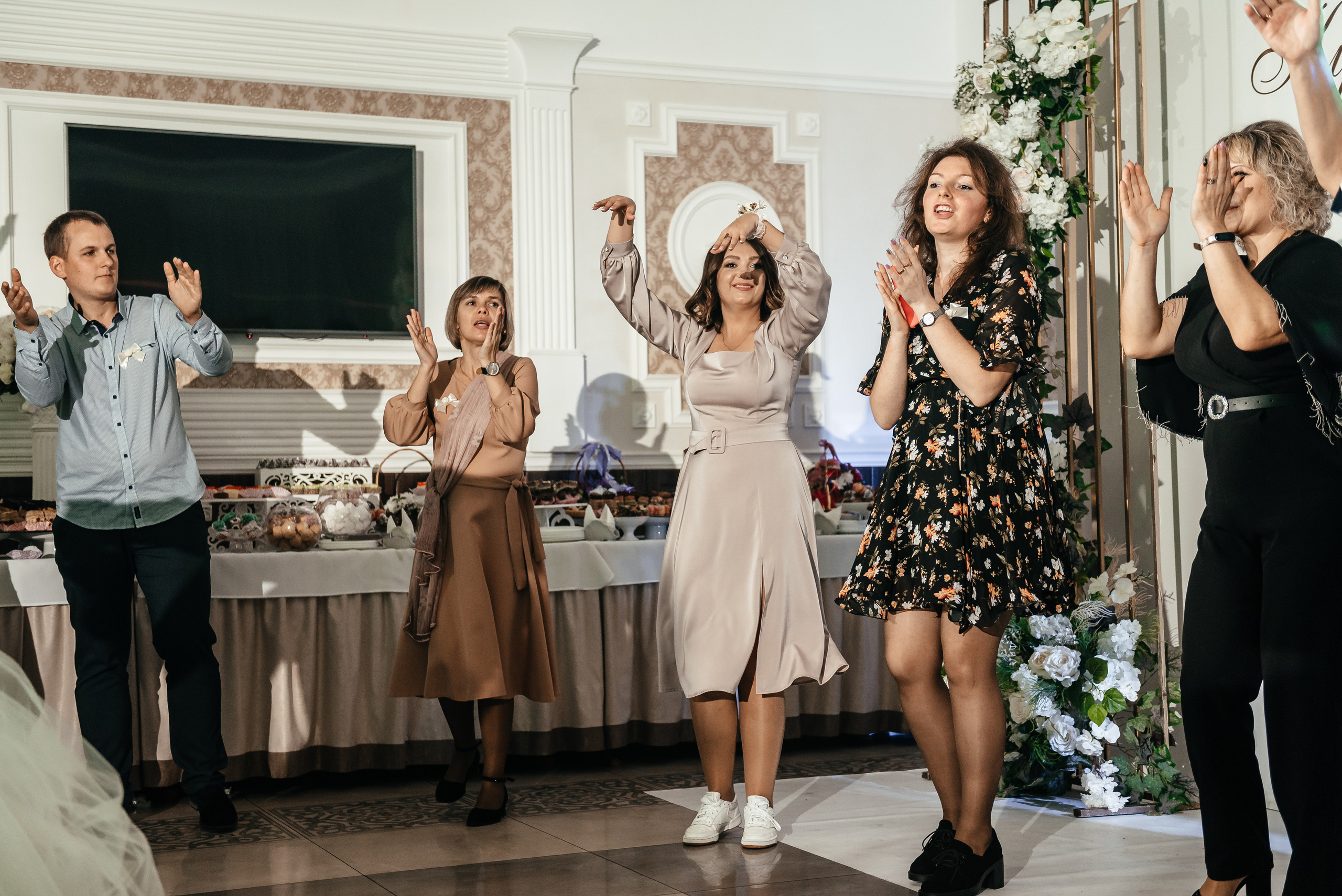 Аня та Кирил весілля. Весільний та сімейний фотограф Україна