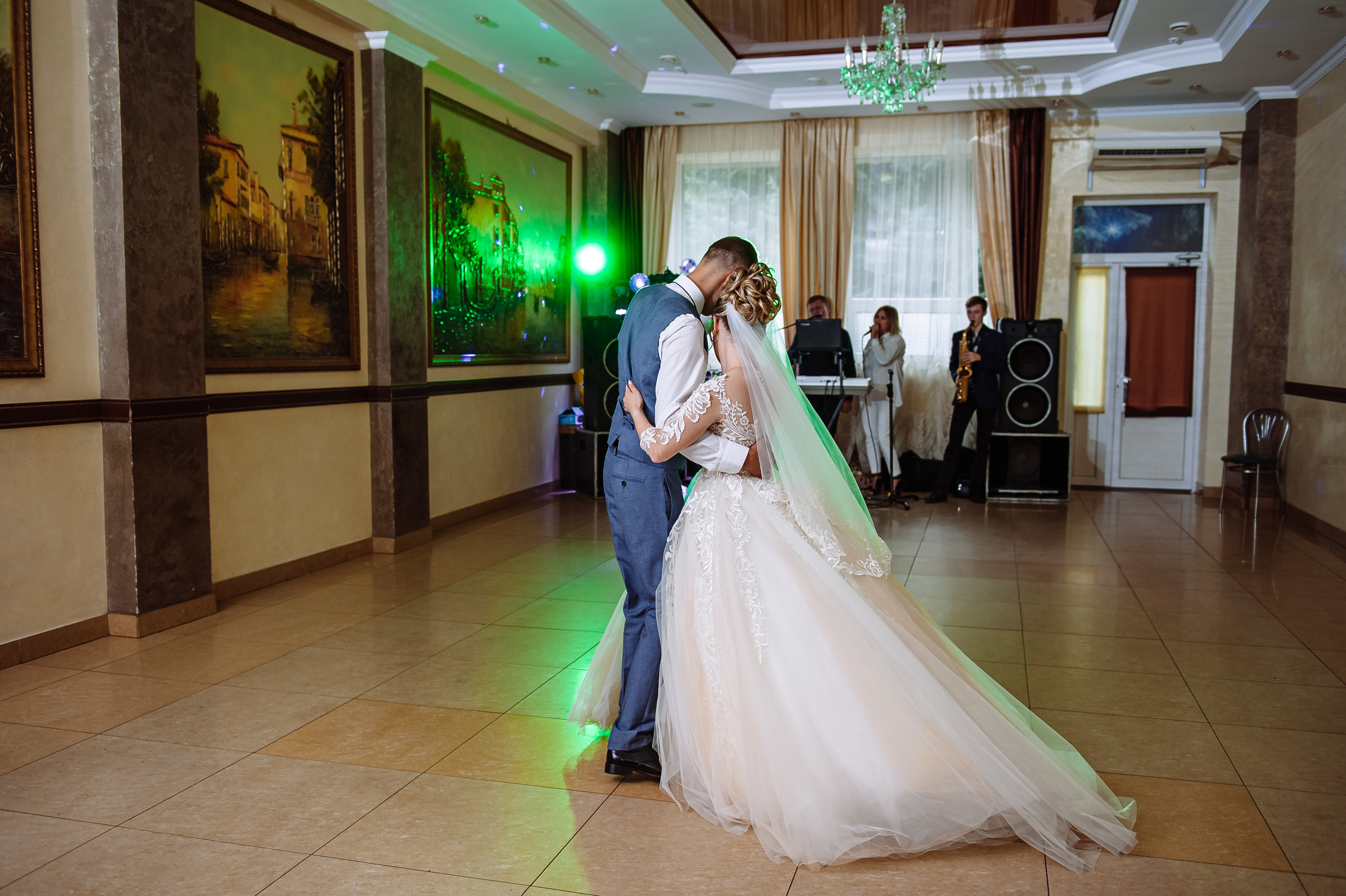 Весільна фотосесія. Весільний та сімейний фотограф Україна