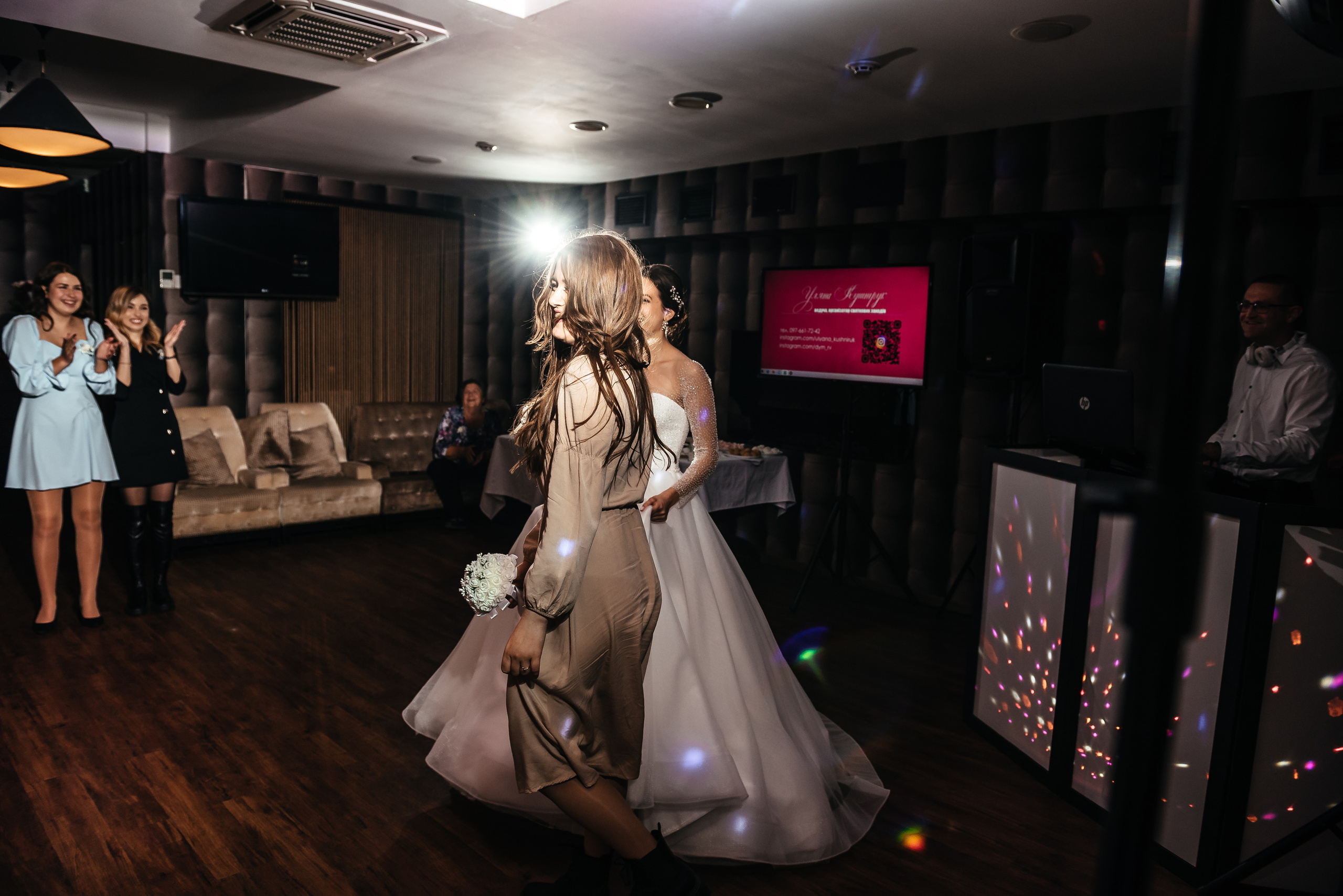 Юлія та Сергій (анонс). Весільний та сімейний фотограф Україна