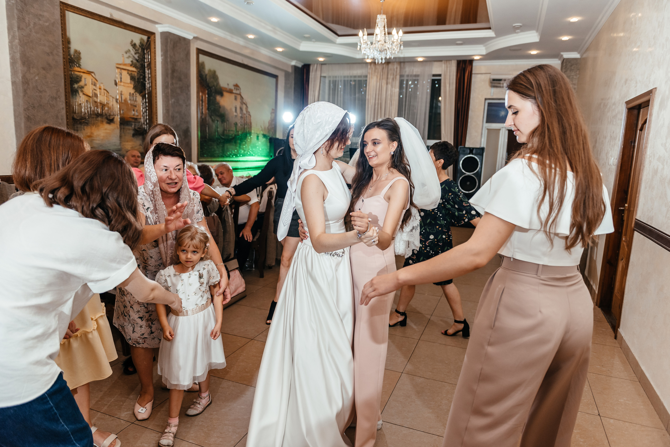 Весілля Юліі та Вови. Весільний та сімейний фотограф Україна