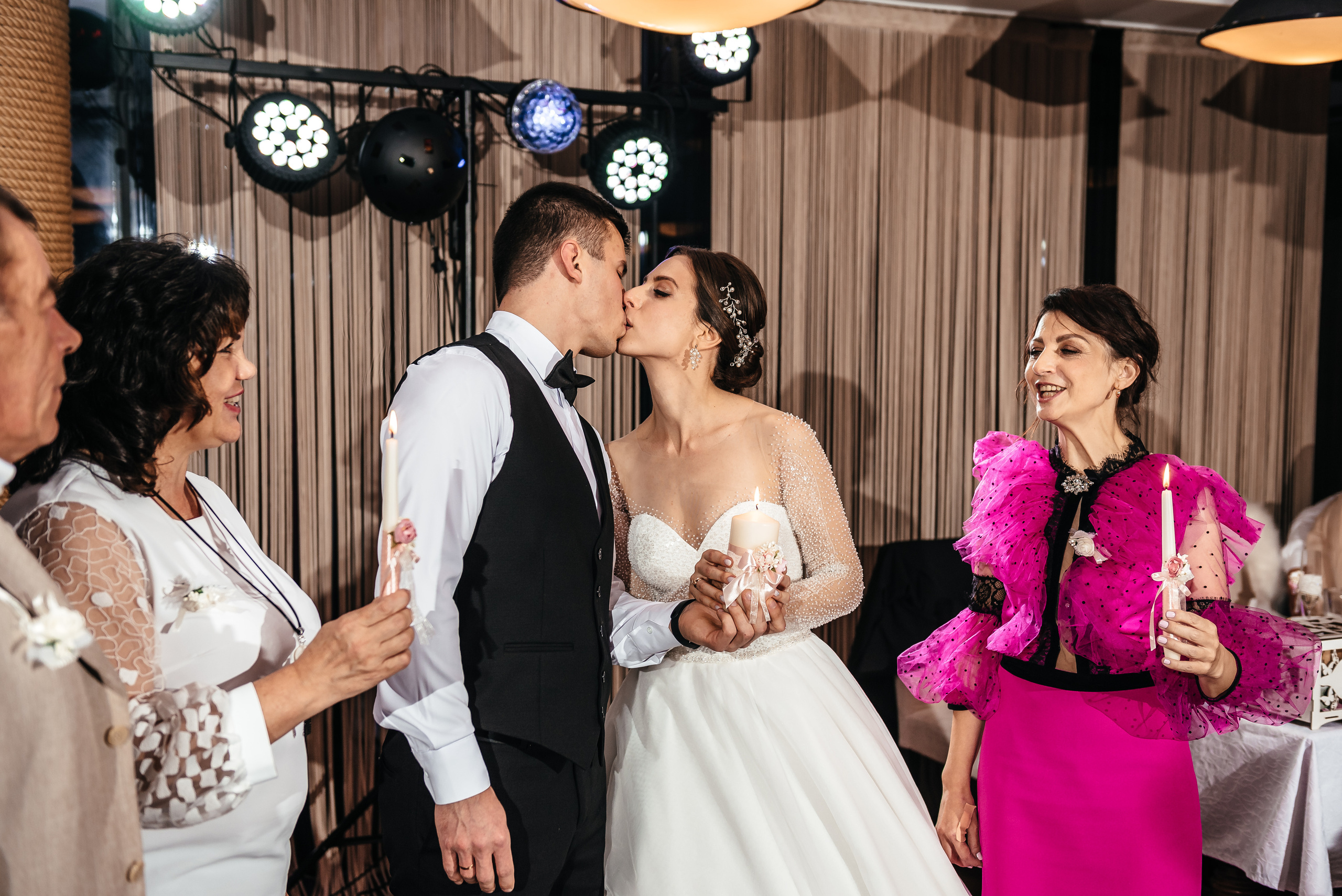 Юлія та Сергій (анонс). Весільний та сімейний фотограф Україна