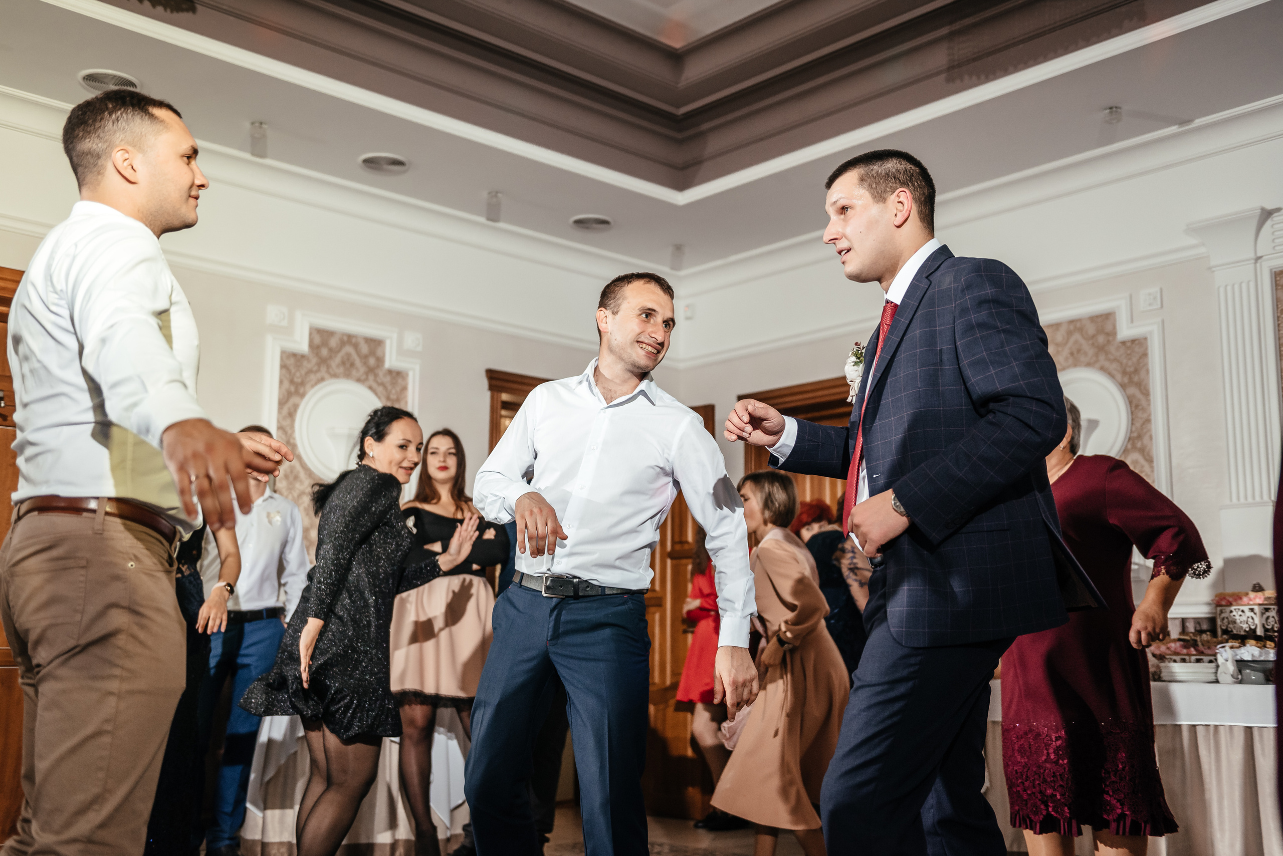 Аня та Кирил весілля. Весільний та сімейний фотограф Україна