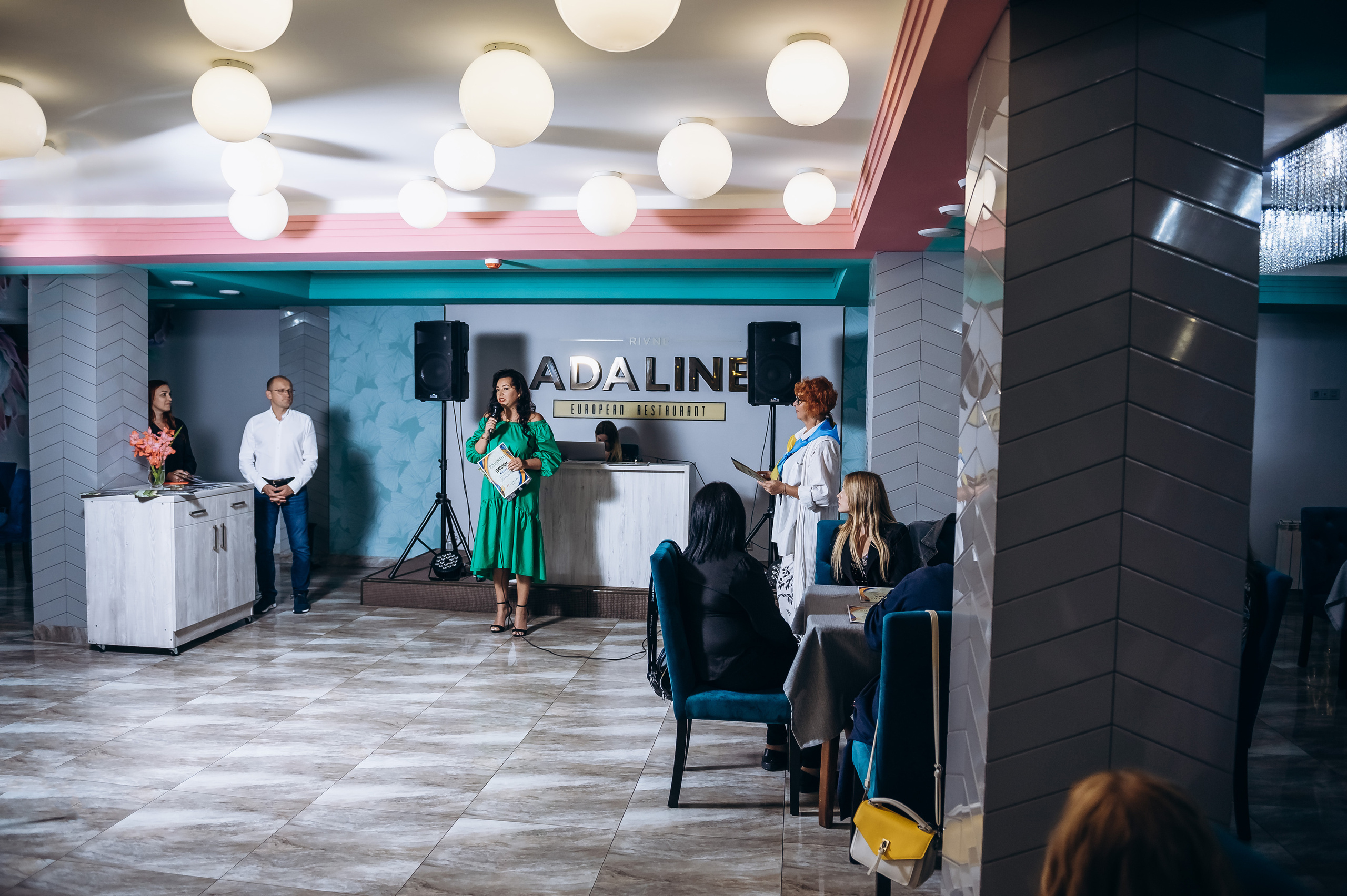 Журнал «Рівняни». Весільний та сімейний фотограф Україна