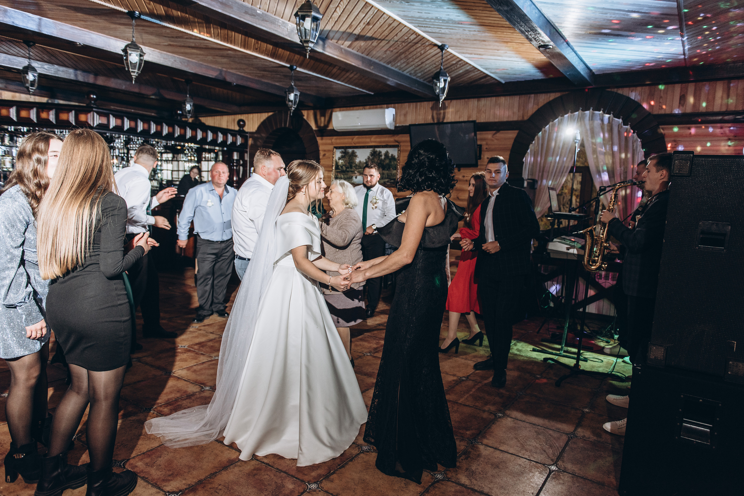 Весілля Марьяни та Віталія. Весільний та сімейний фотограф Україна