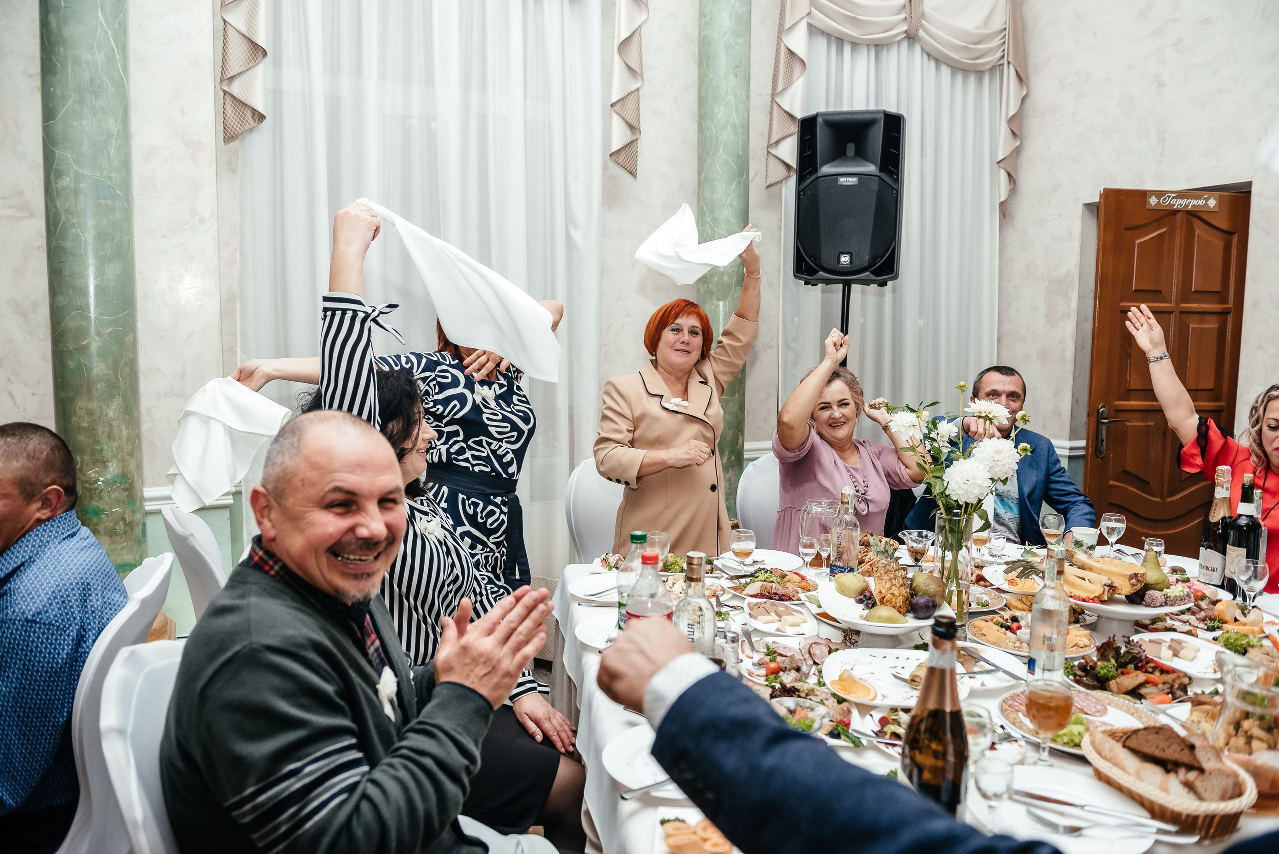 Аня та Кирил весілля. Весільний та сімейний фотограф Україна