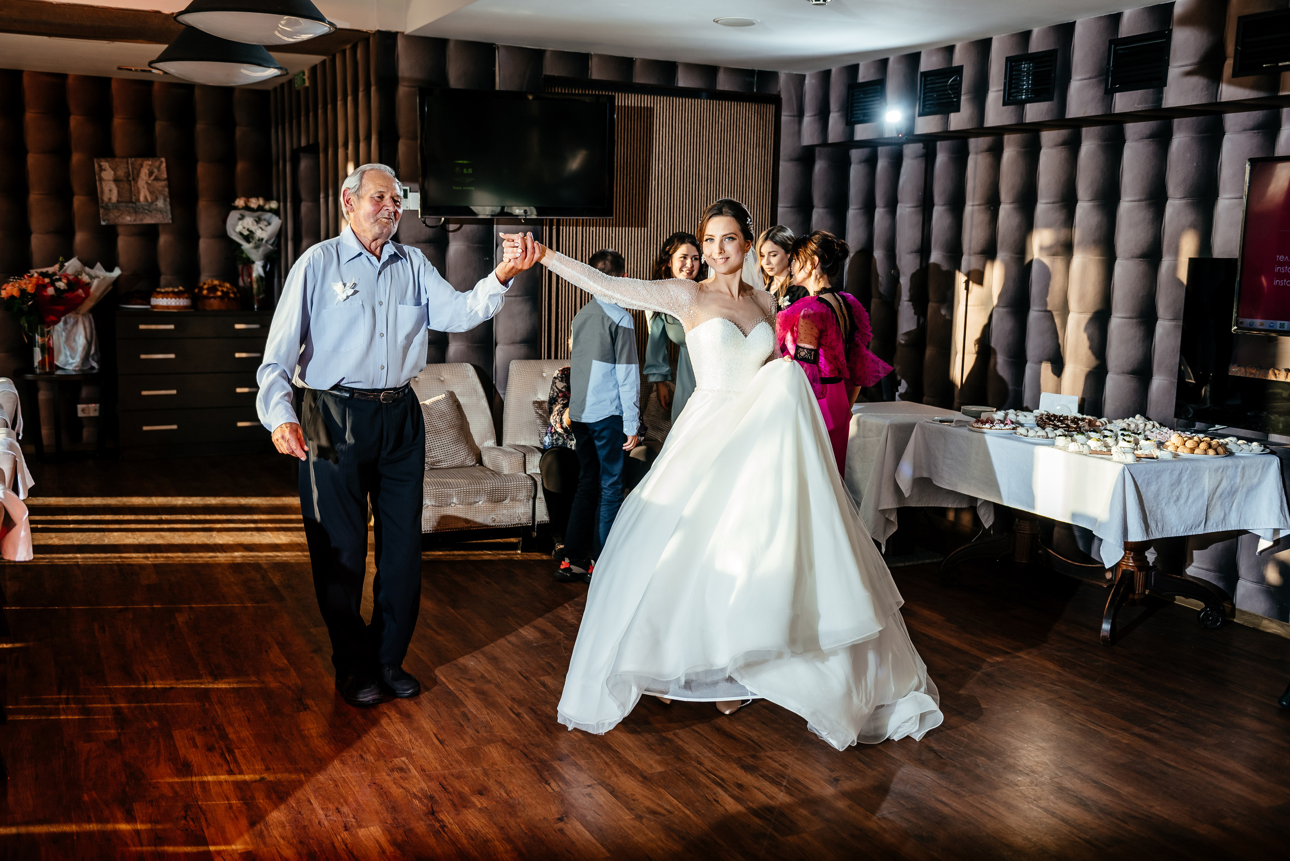 Юлія та Сергій (анонс). Весільний та сімейний фотограф Україна