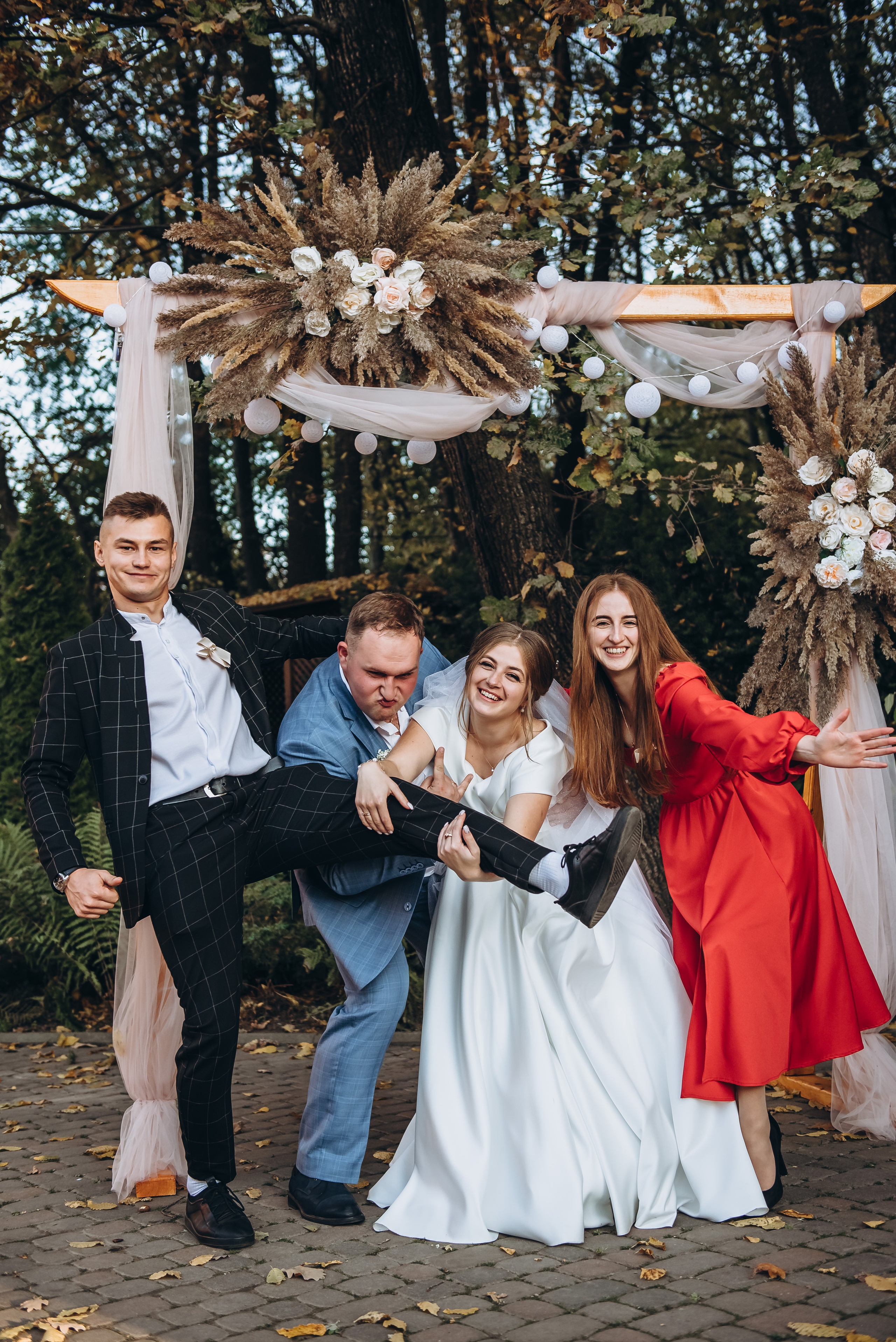 Мар*яна та Віталій (анонс). Весільний та сімейний фотограф Україна