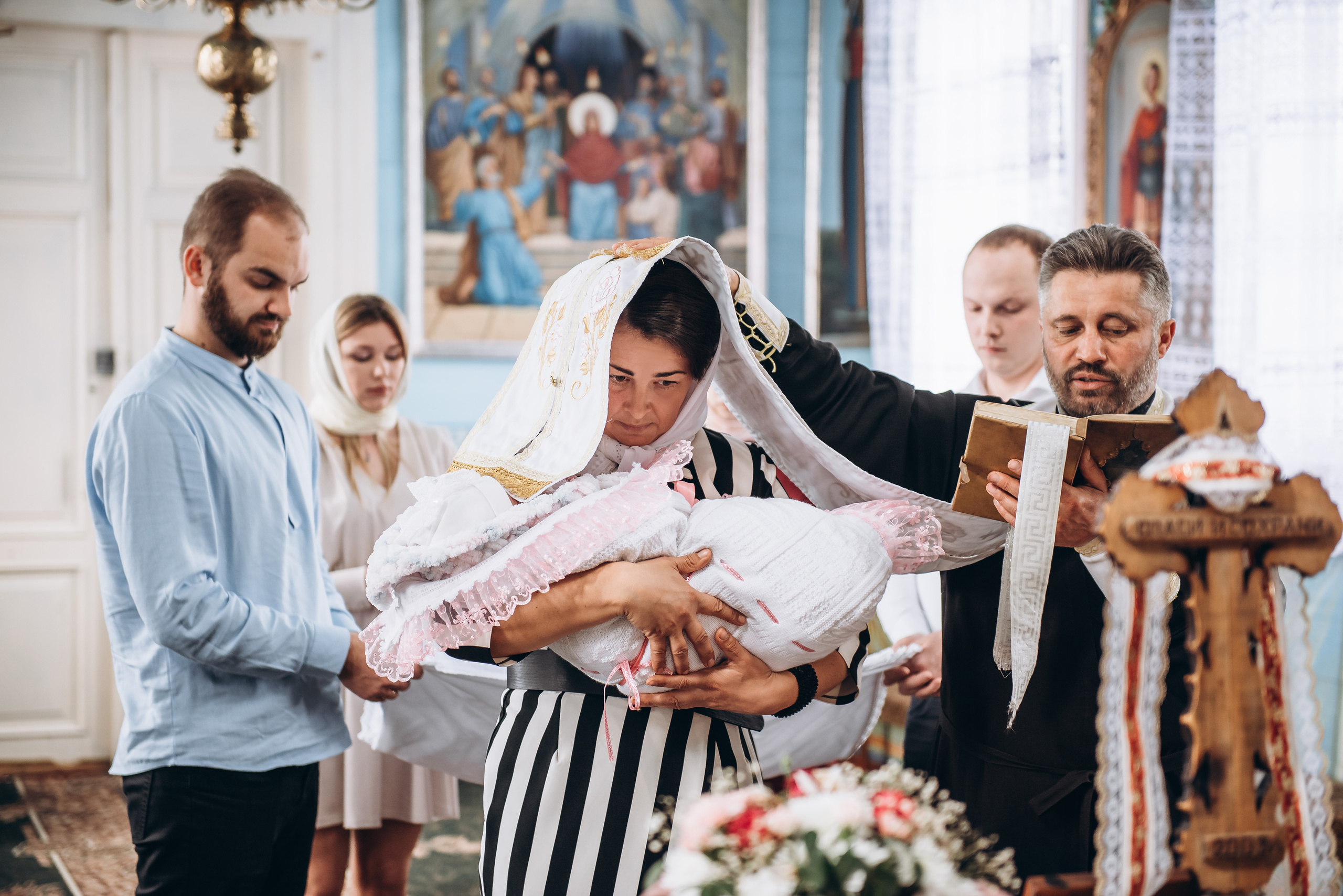 Таінство хрещення. Весільний та сімейний фотограф Україна