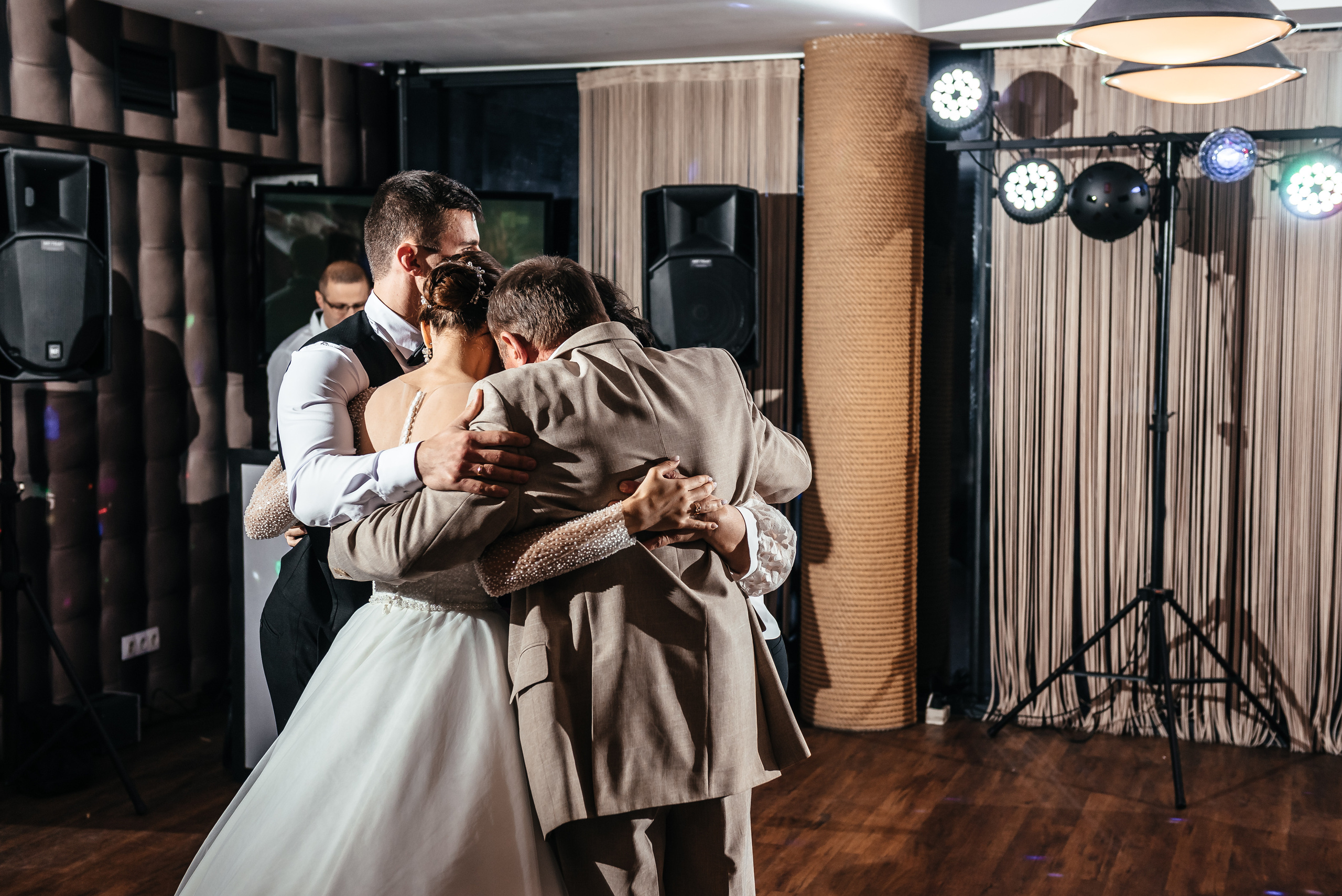 Юлія та Сергій (анонс). Весільний та сімейний фотограф Україна