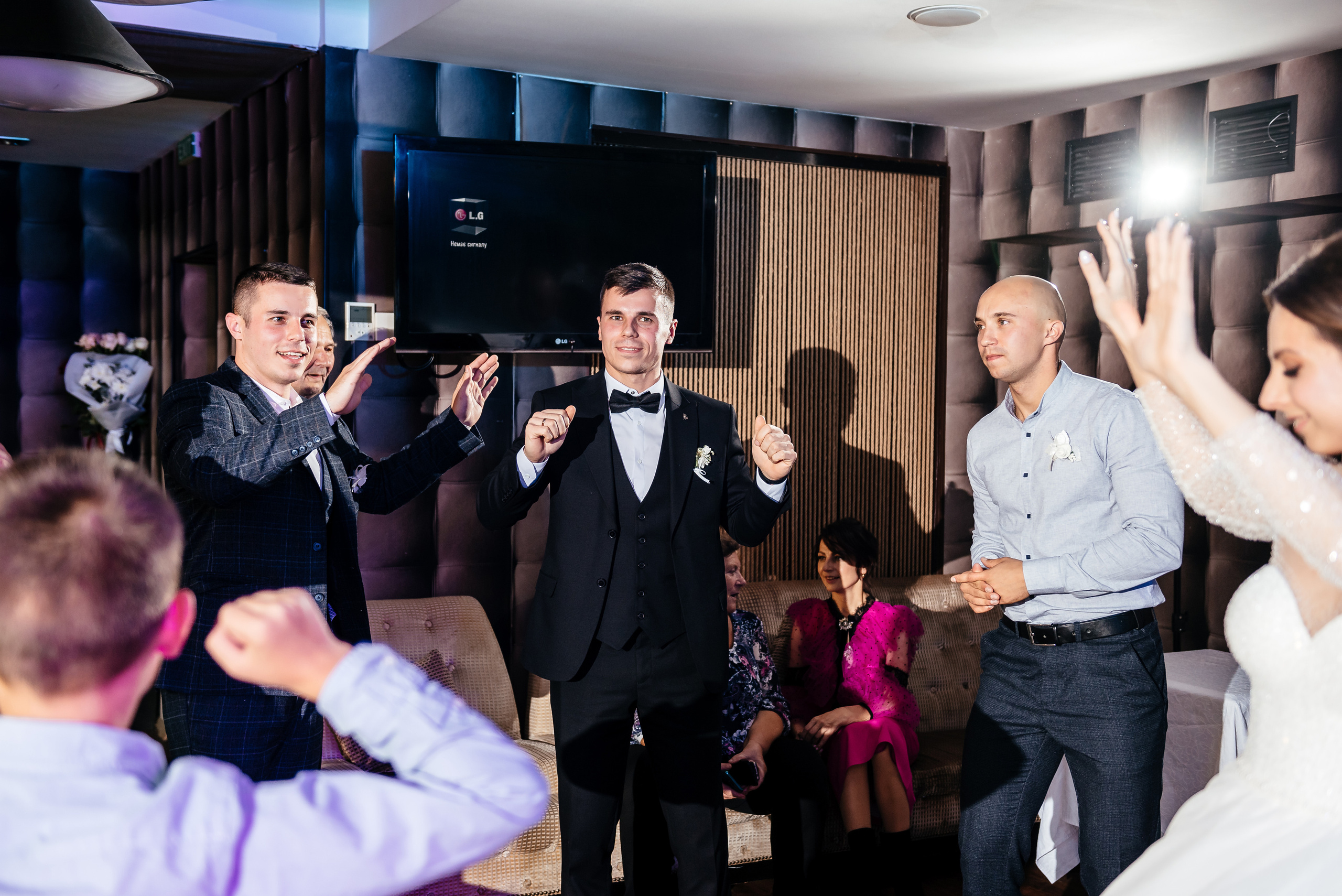 Юлія та Сергій (анонс). Весільний та сімейний фотограф Україна