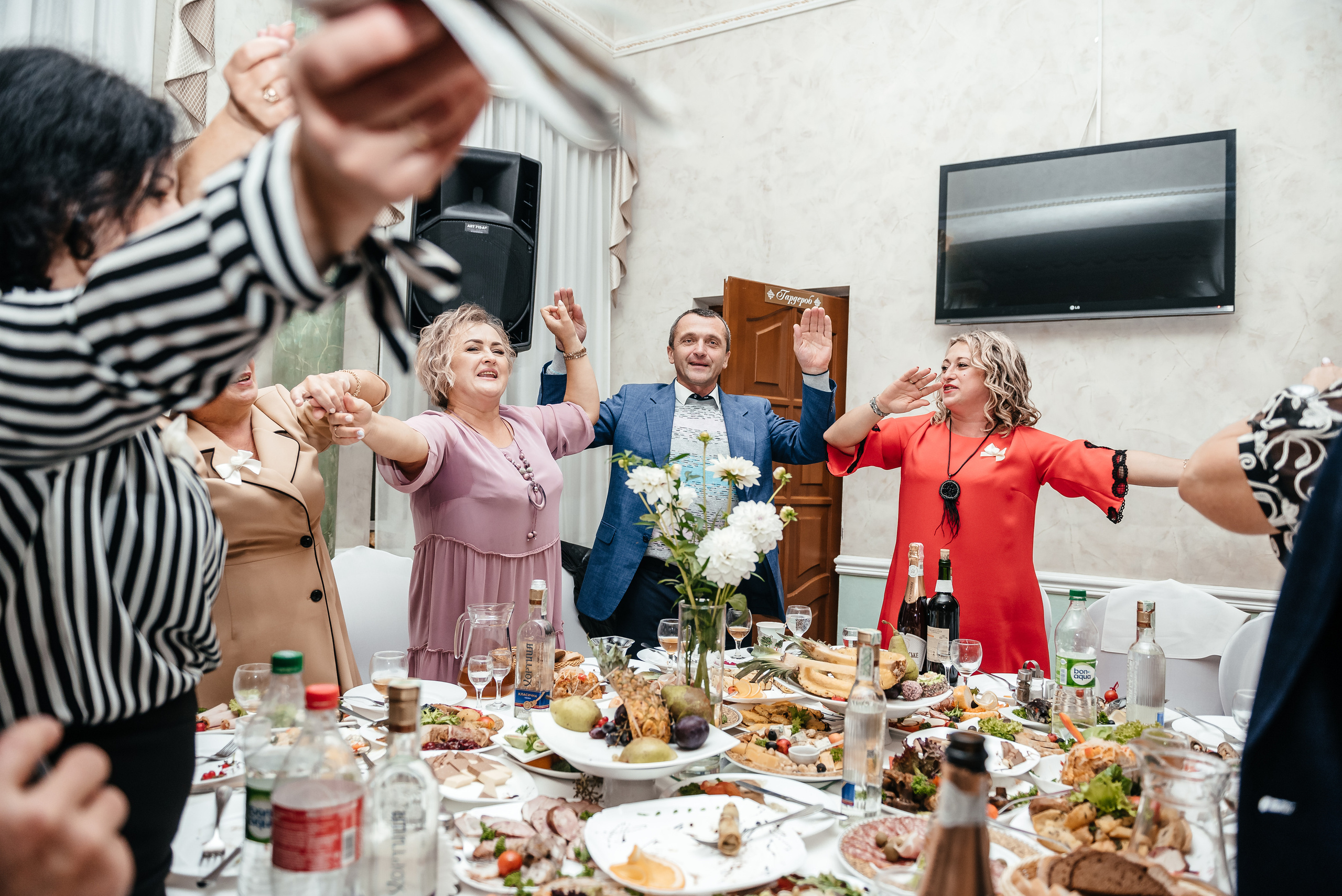 Аня та Кирил весілля. Весільний та сімейний фотограф Україна