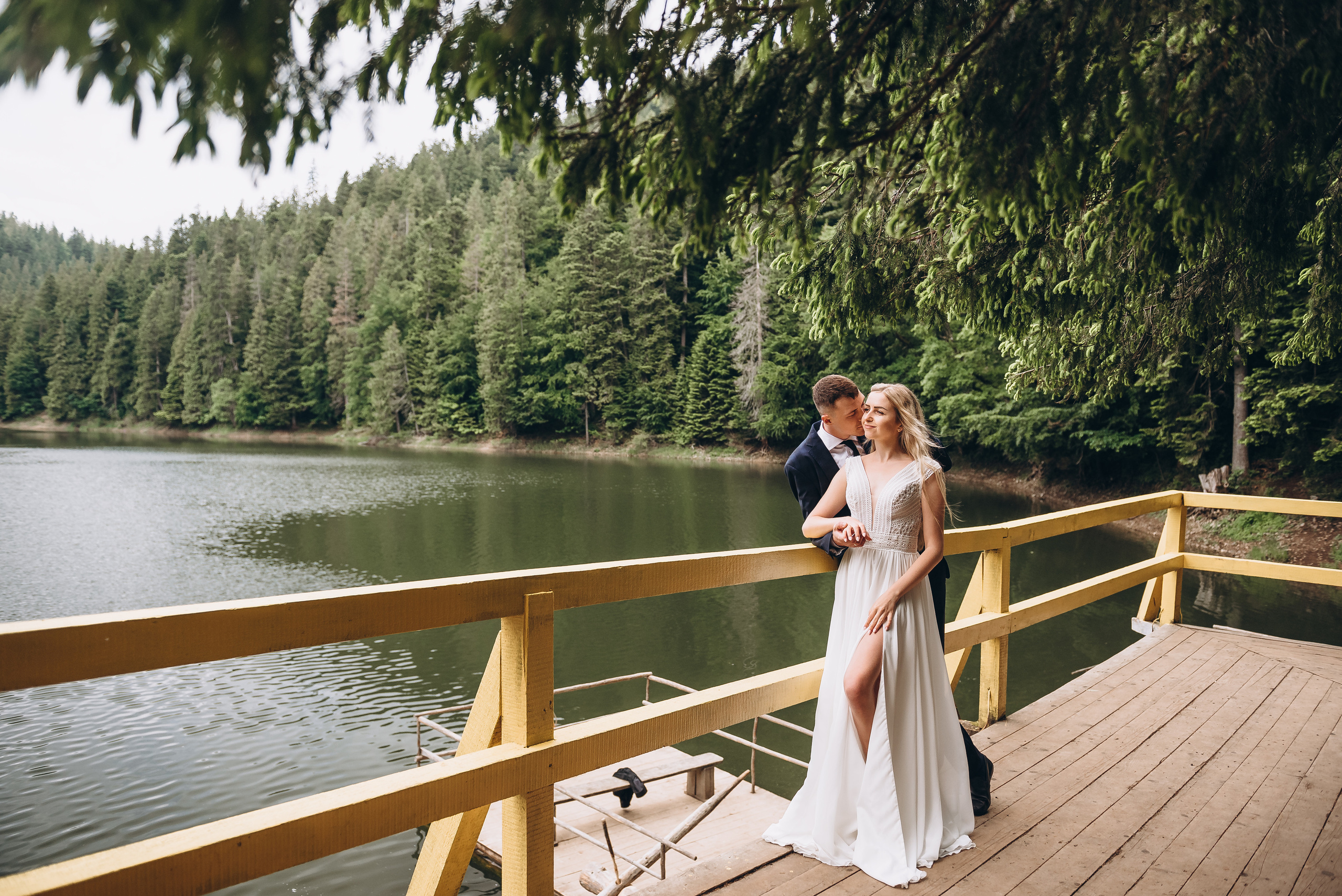 Історія кохання Ані та Максима озеро Синевір. Весільний та сімейний фотограф Україна
