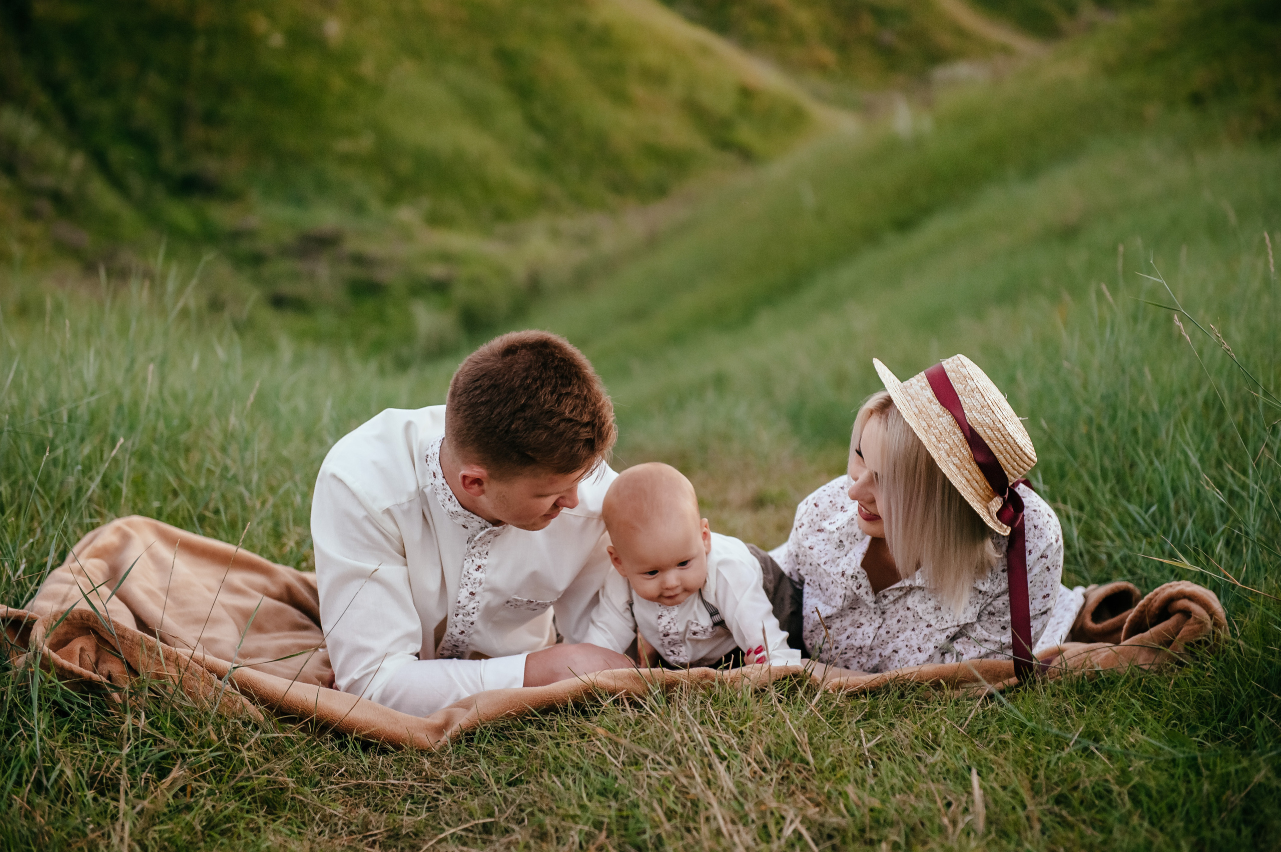 Аня сім*я. Весільний та сімейний фотограф Україна