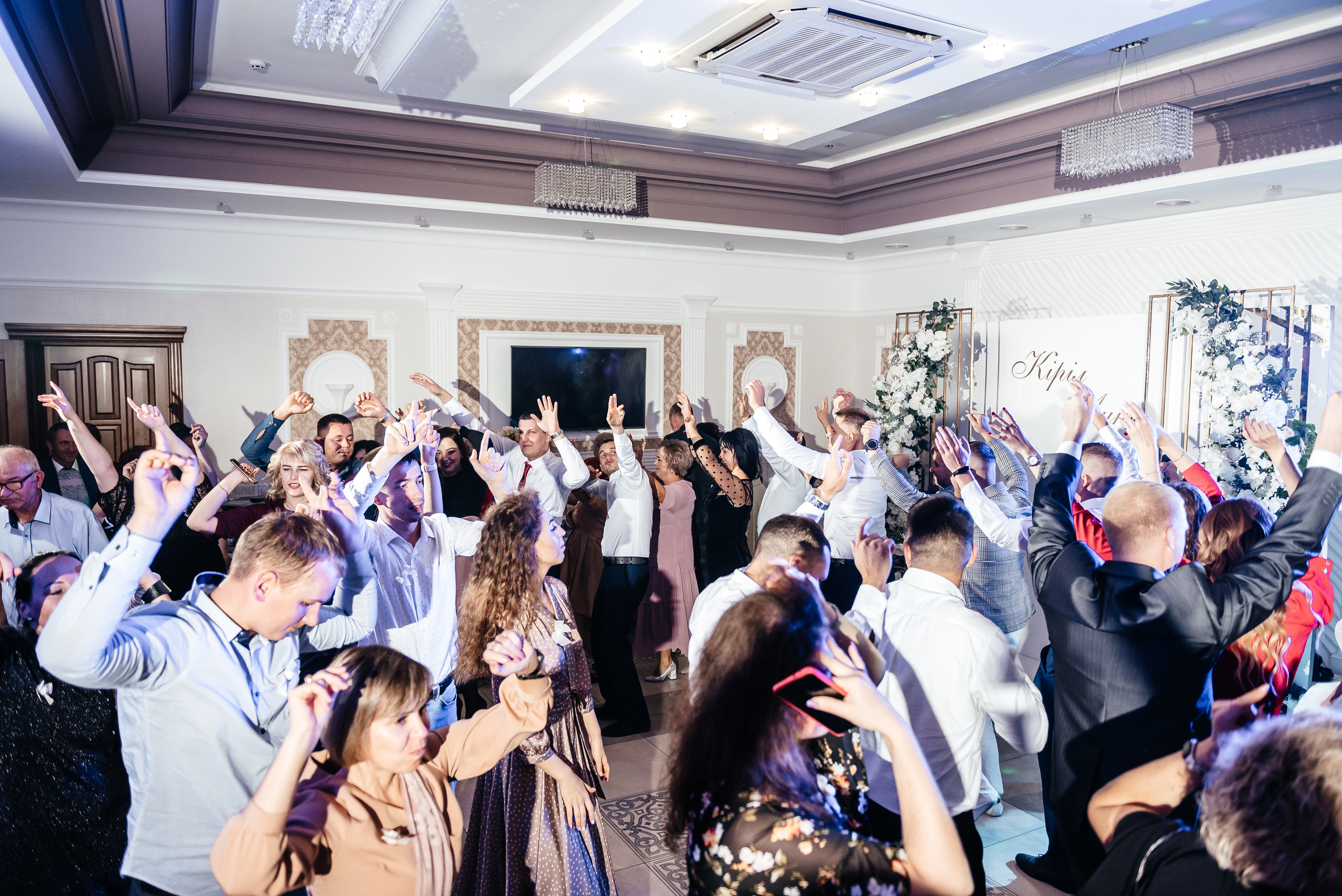 Аня та Кирил весілля. Весільний та сімейний фотограф Україна