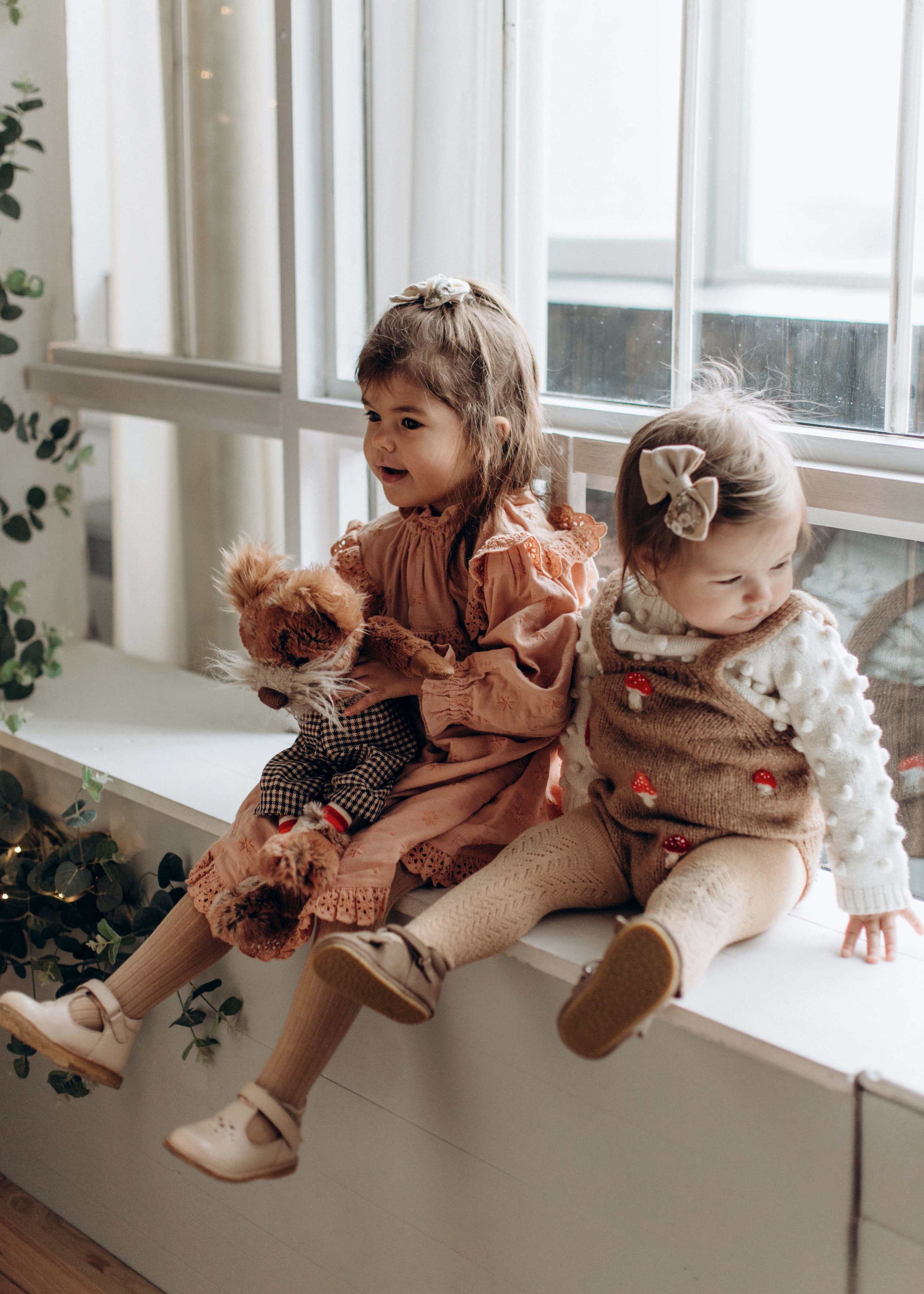 Сімейна: Каріна, Олівія і Кіра. Twolovingsouls™: жіночий портрет і сімейна фотографія Київ | Ірпінь