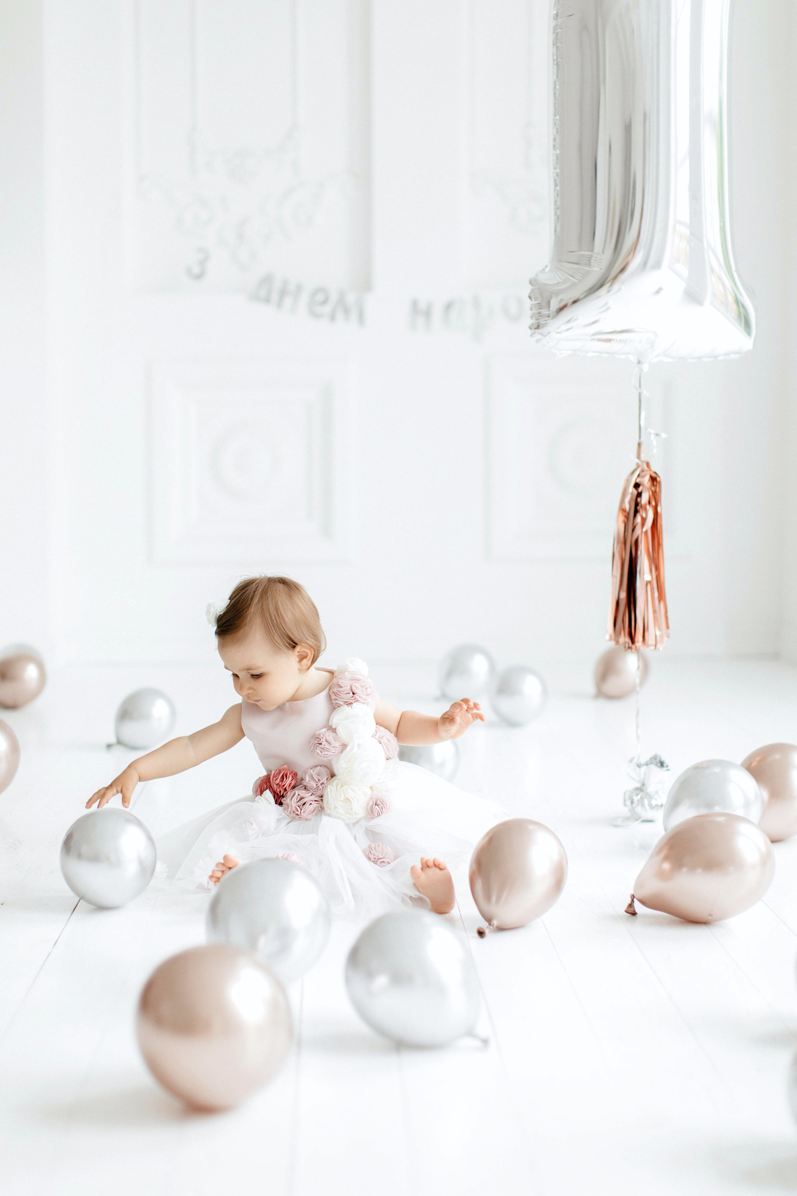 Перший тортик Аміни. Twolovingsouls™: жіночий портрет і сімейна фотографія Київ | Ірпінь