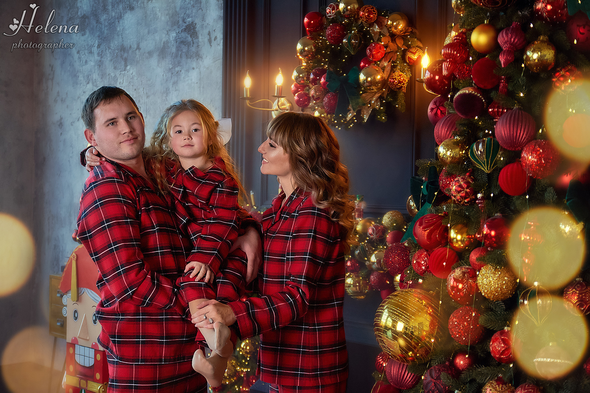 Новогодняя история с Максимом, Наташей и Варей. Фотограф в Одессе, Киеве, Донецке Helena
