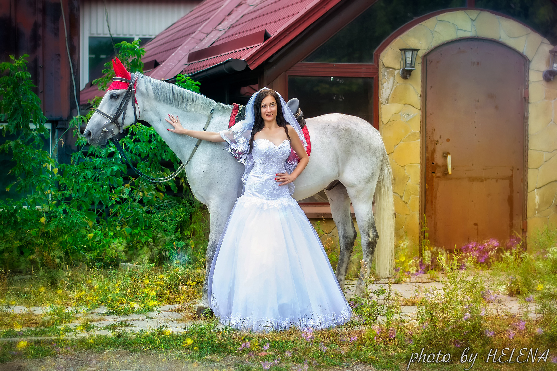 Свадебная фотосессия с лошадью. Фотограф в Одессе, Киеве, Донецке Helena