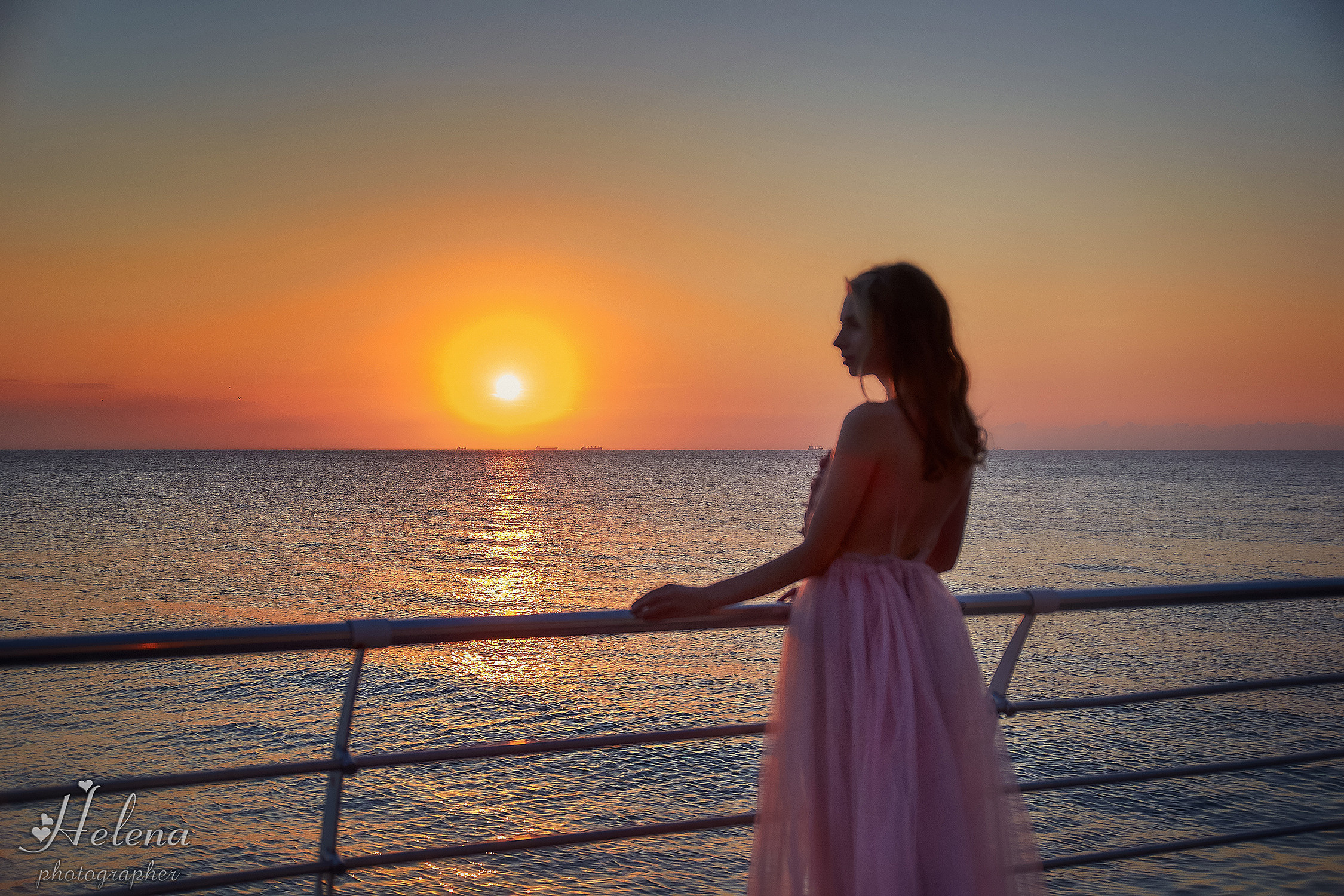 Потрясающий рассвет на море для Леры. Фотограф в Одессе, Киеве, Донецке Helena