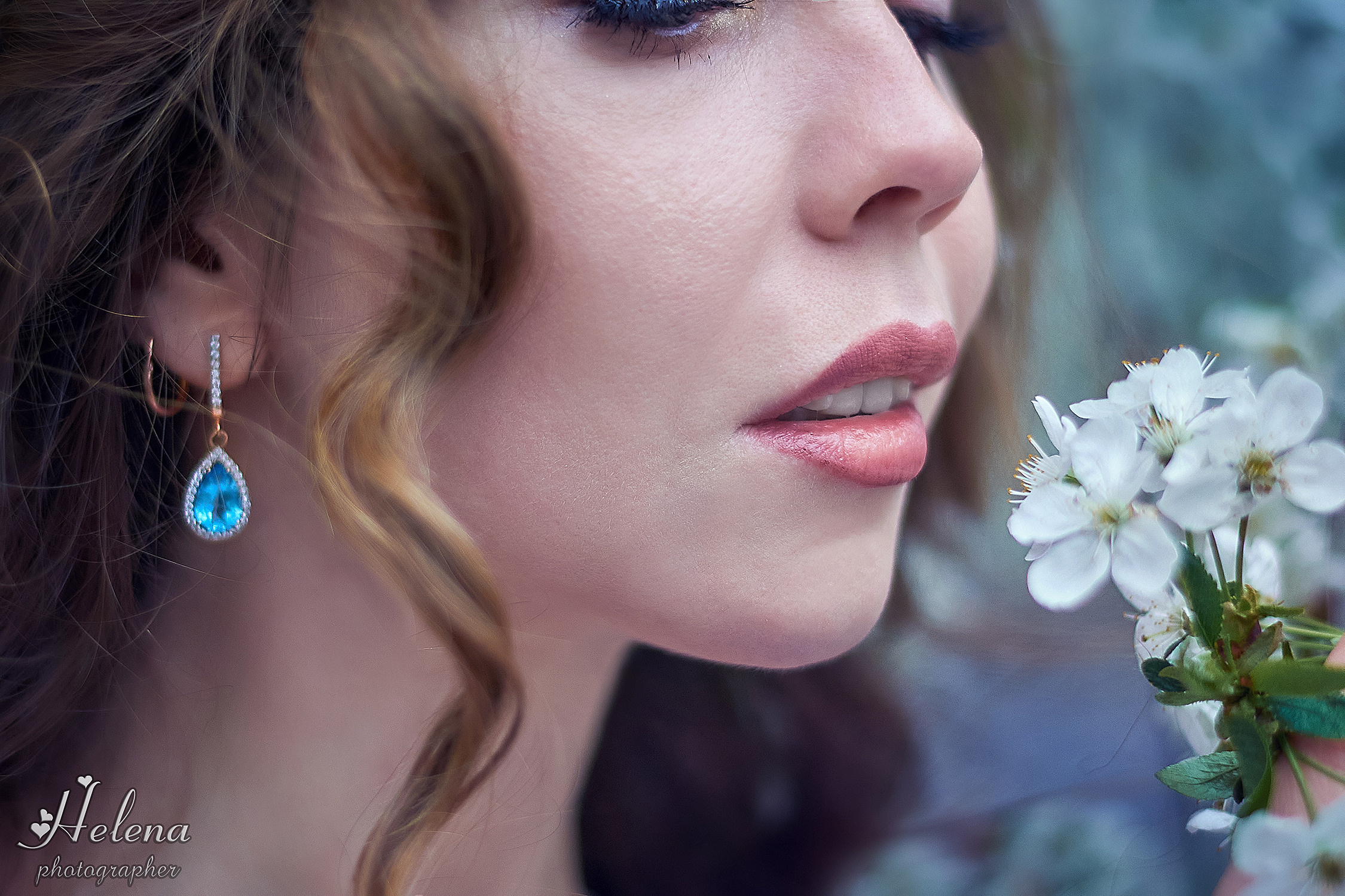 Фотосессия в цветущих садах. Фотограф в Одессе, Киеве, Донецке Helena