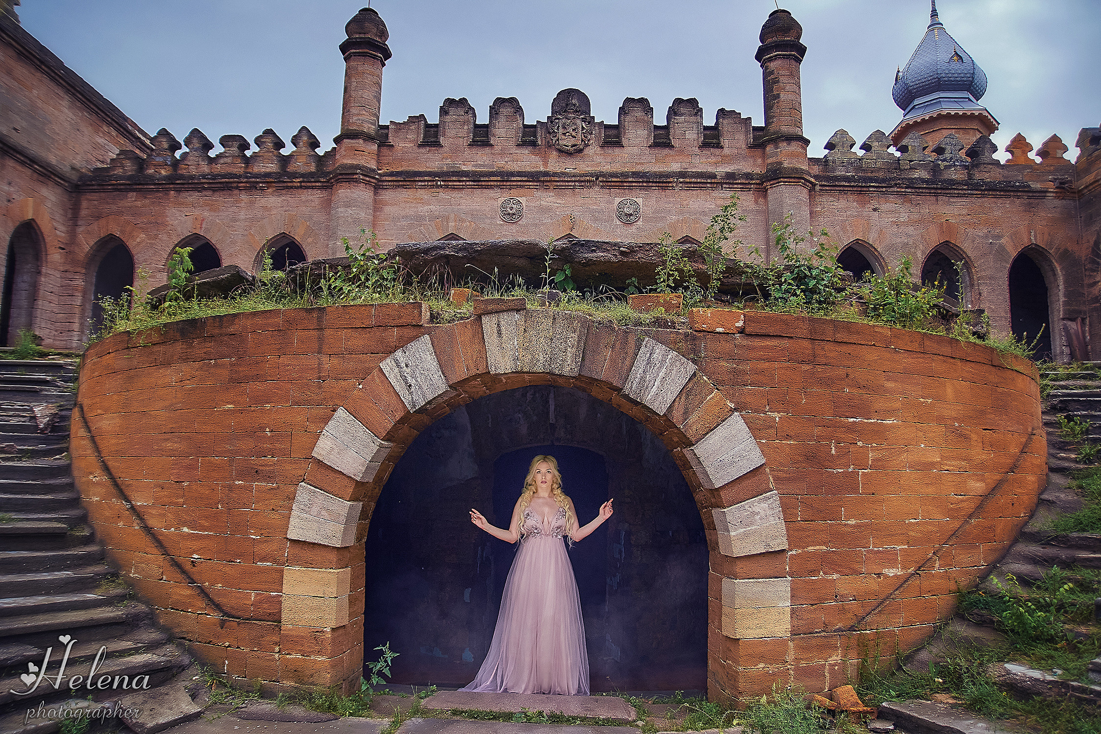 Сказочная фотосессия в замке. Фотограф в Одессе, Киеве, Донецке Helena