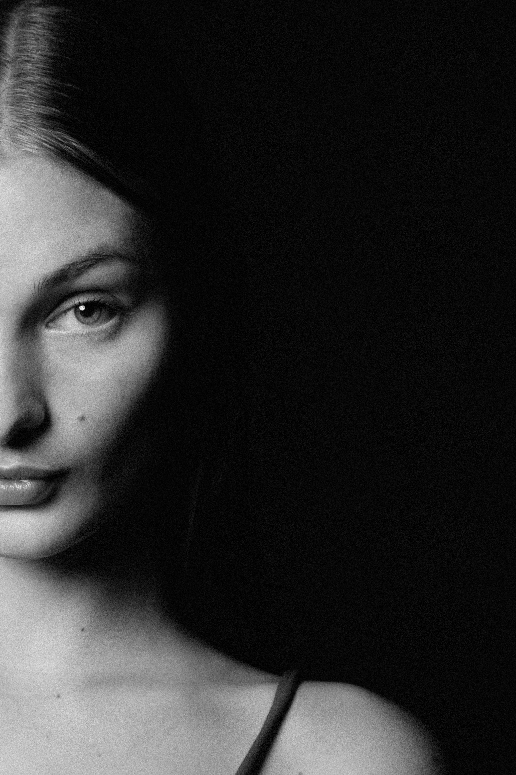 Woman. Modni fotograf Praha Oksana Slyvchuk