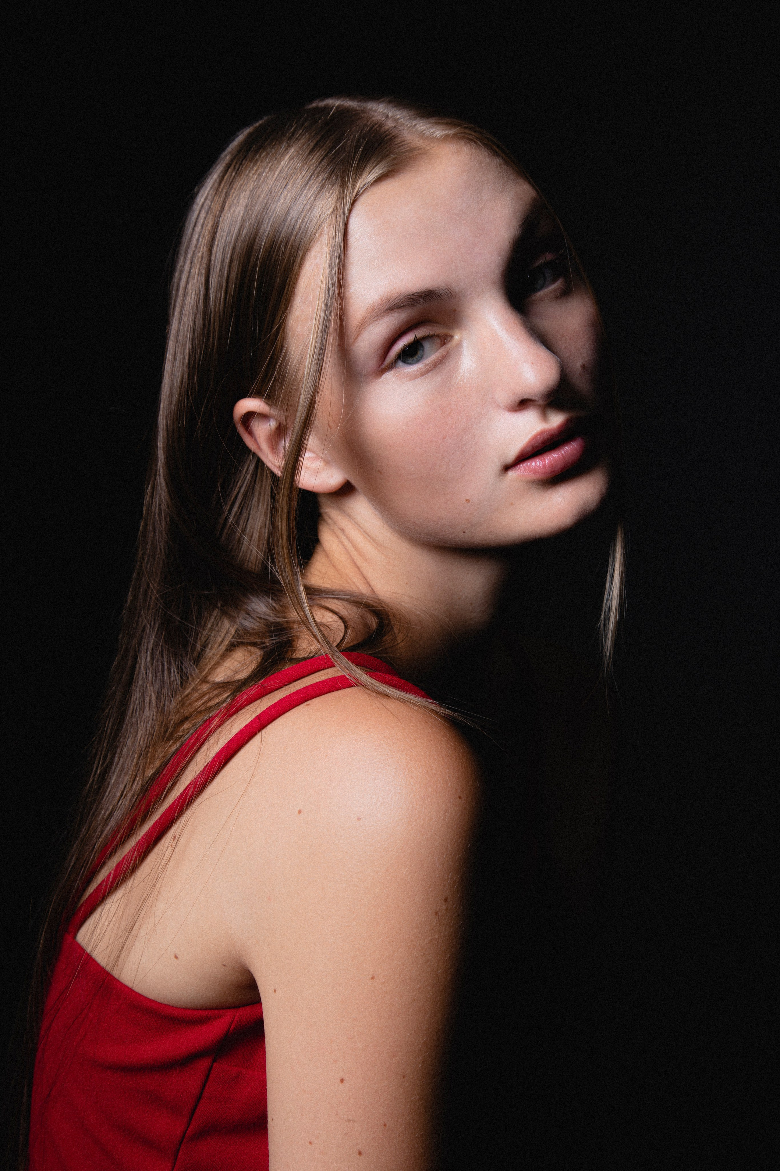 Woman. Modni fotograf Praha Oksana Slyvchuk