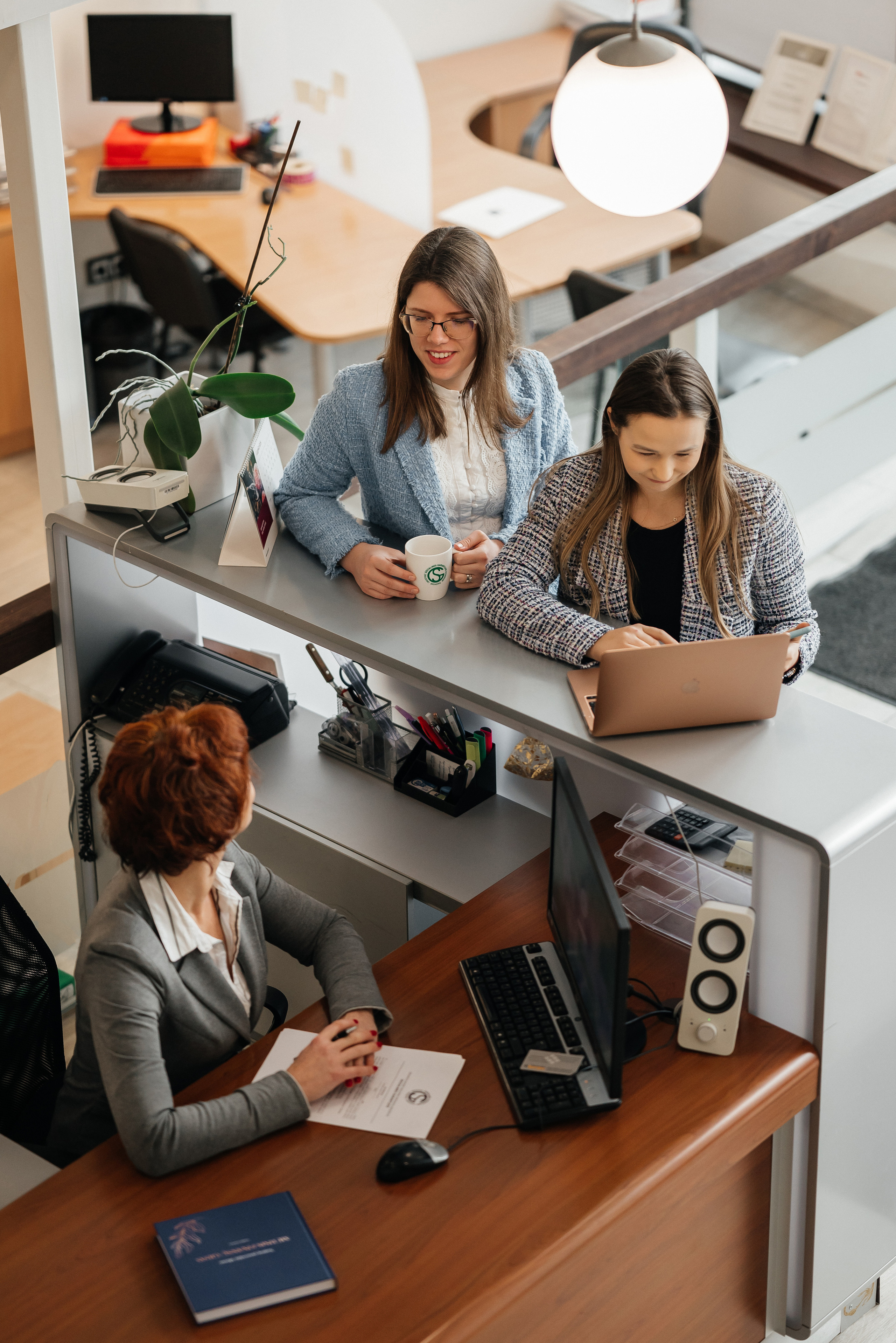 Biuro fotosessija. Vestuvių nuotraukos ir video Lietuvoje
