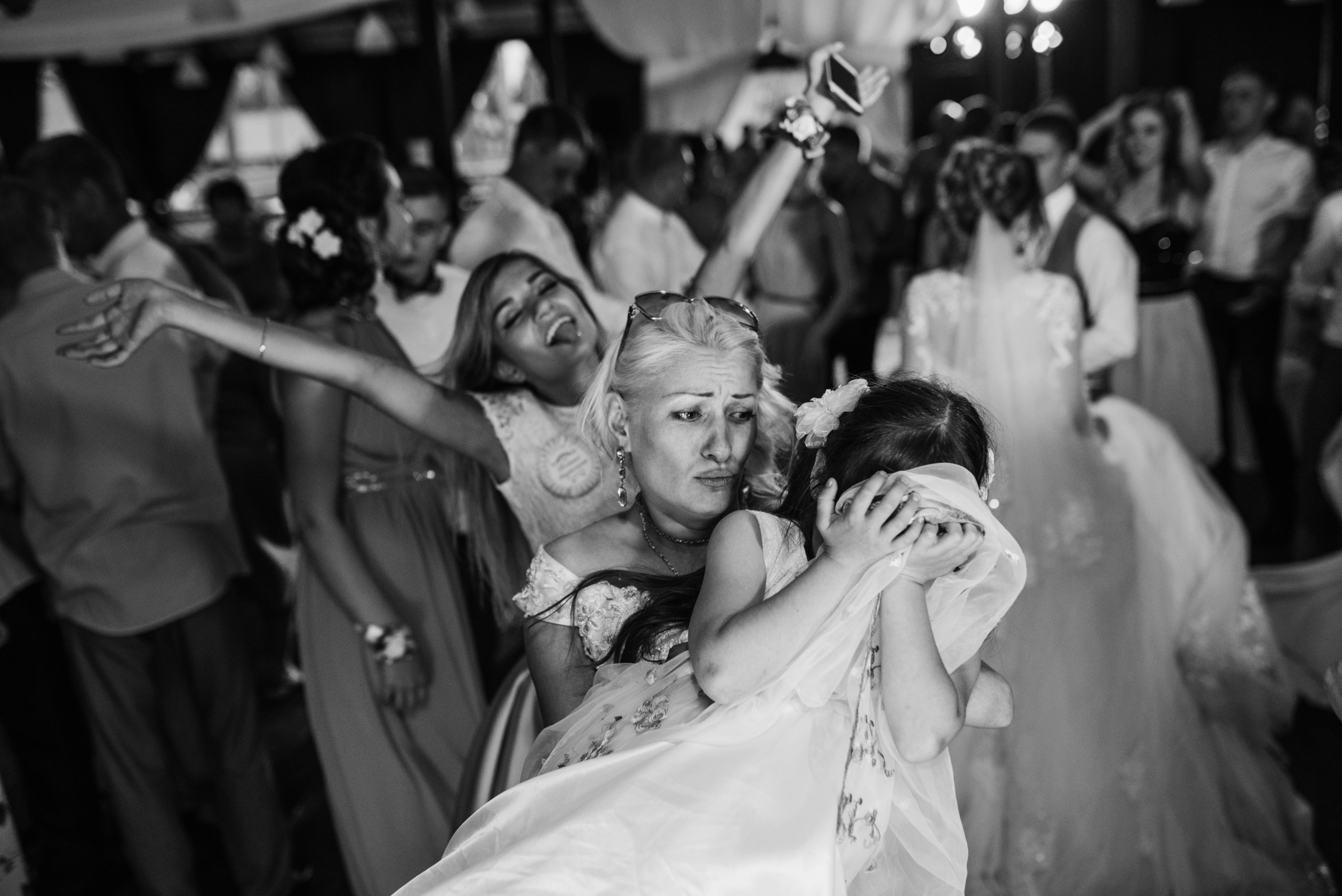 Reportažinė fotografija. Vestuvių VIDEO ir FOTO komanda