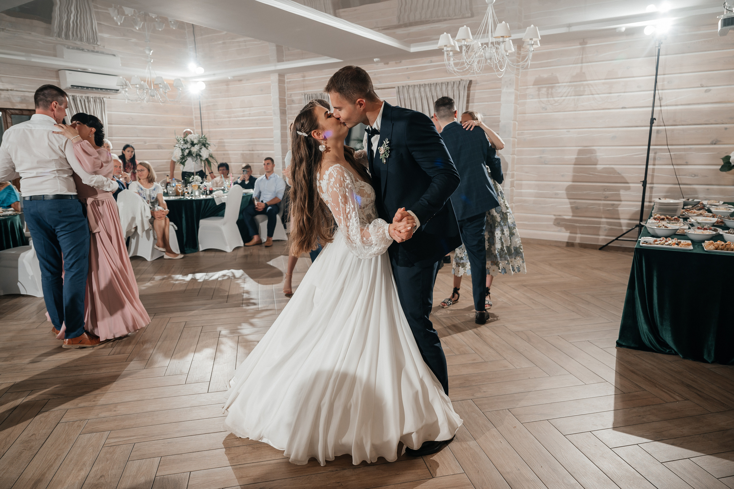 Lukas ir Dovilė. Vestuvių nuotraukos ir video Lietuvoje