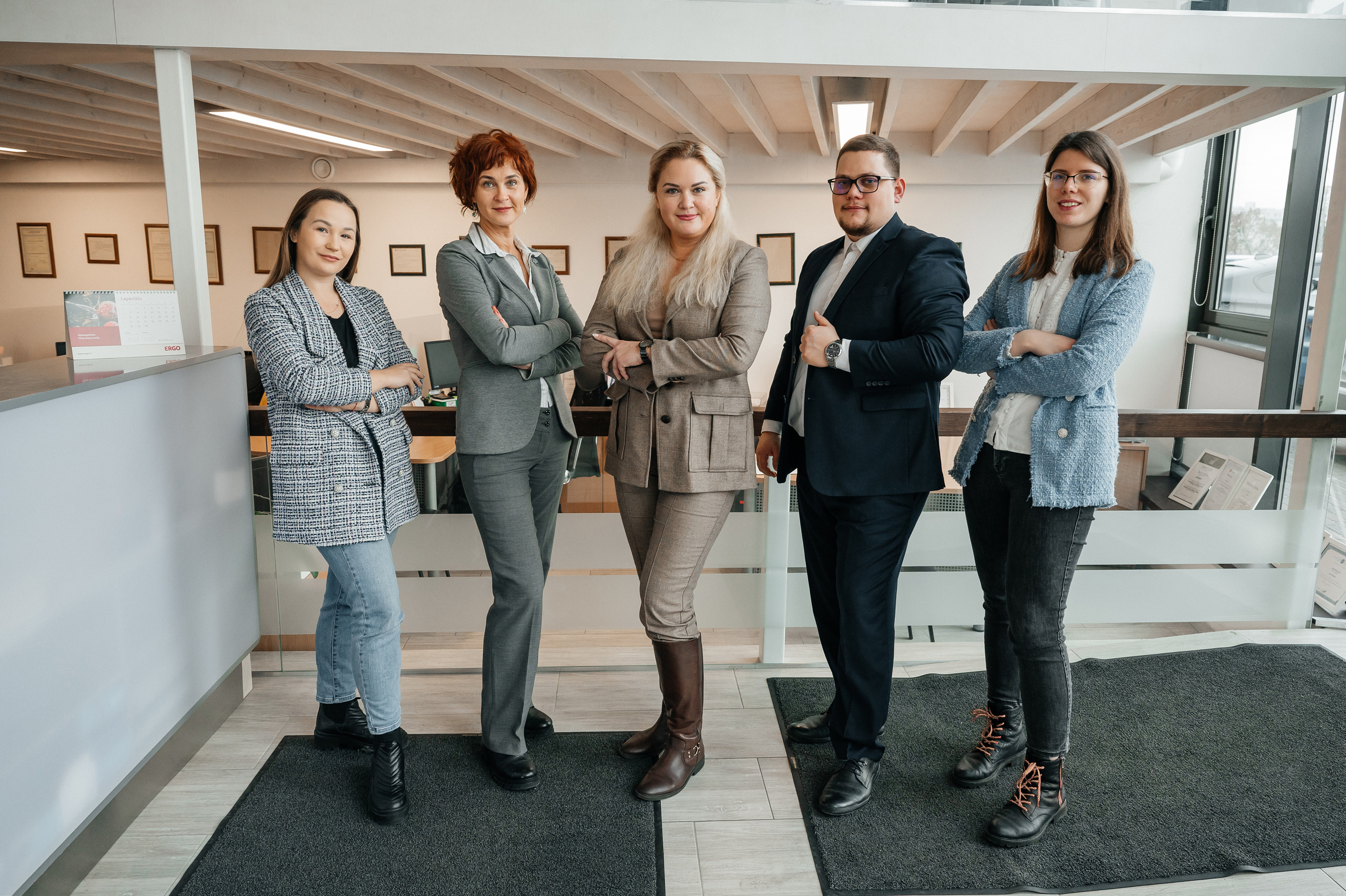 Biuro fotosessija. Vestuvių nuotraukos ir video Lietuvoje