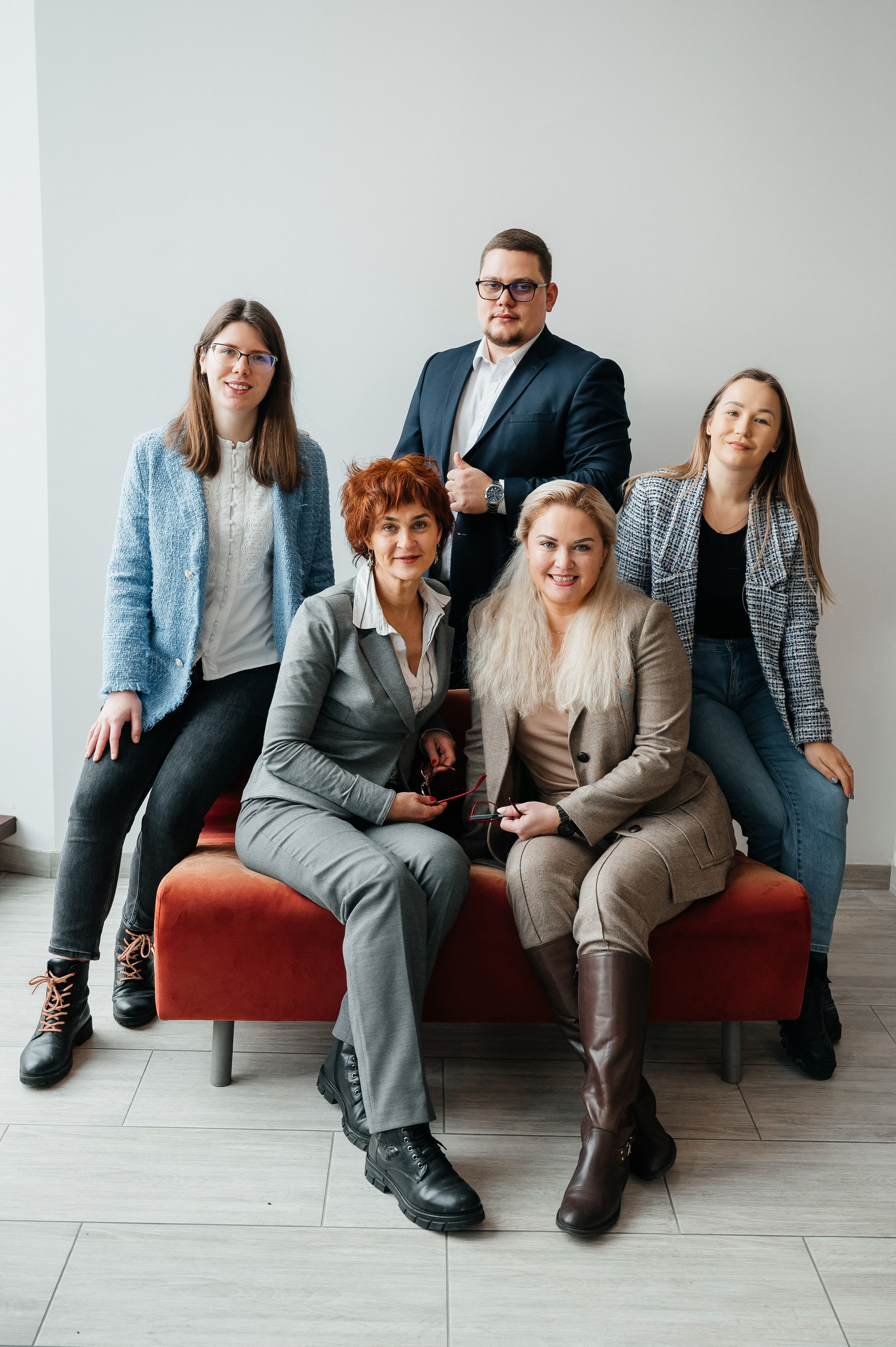 Biuro fotosessija. Vestuvių nuotraukos ir video Lietuvoje