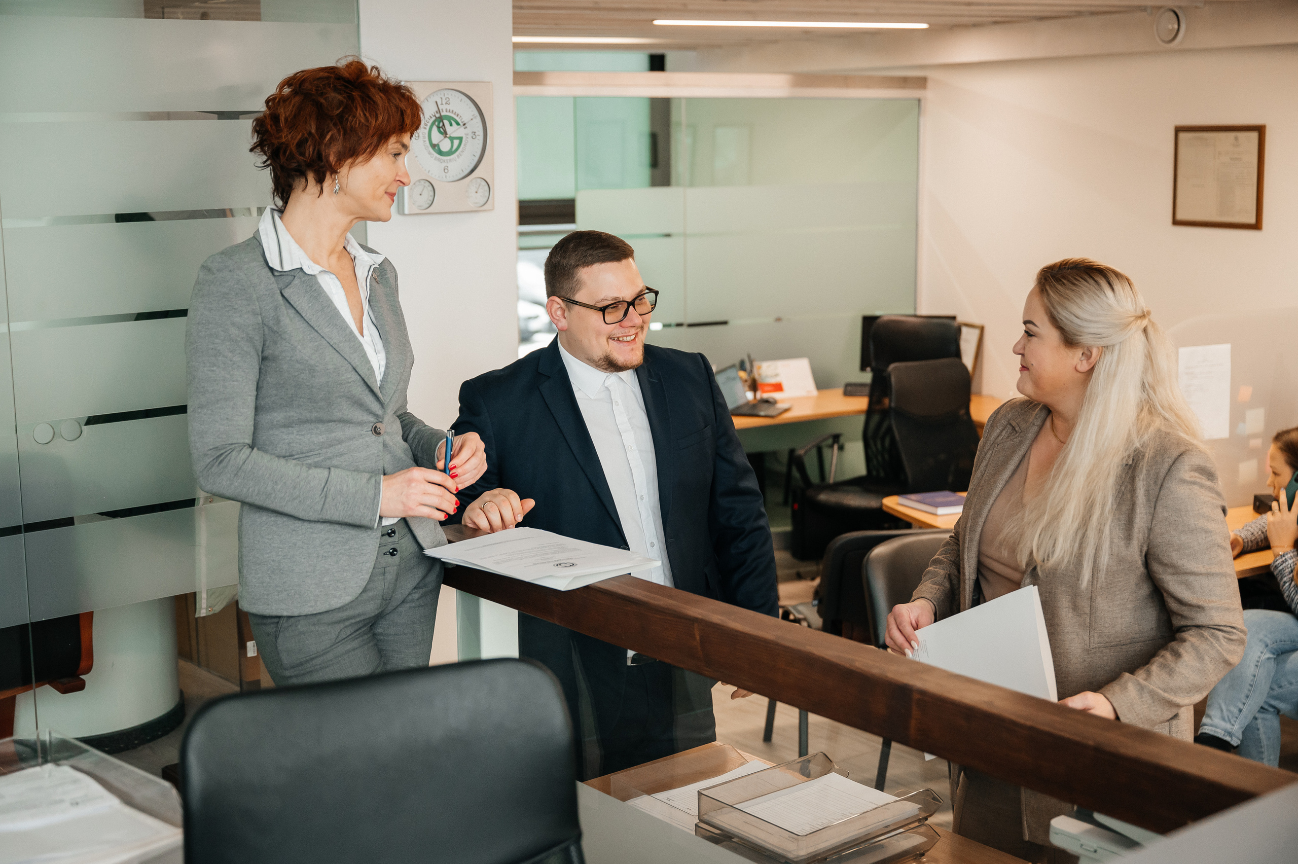 Biuro fotosessija. Vestuvių nuotraukos ir video Lietuvoje