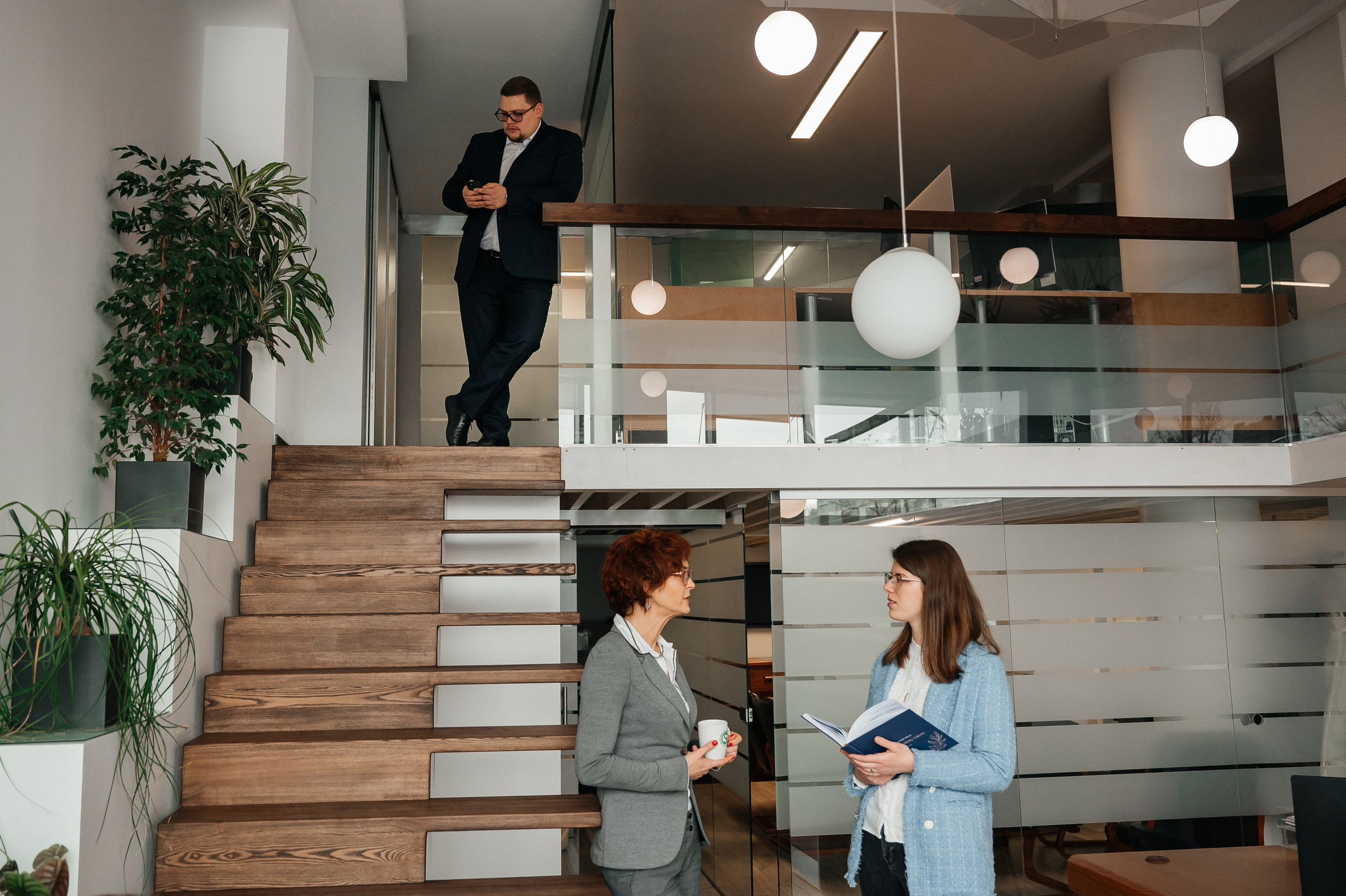 Biuro fotosessija. Vestuvių nuotraukos ir video Lietuvoje