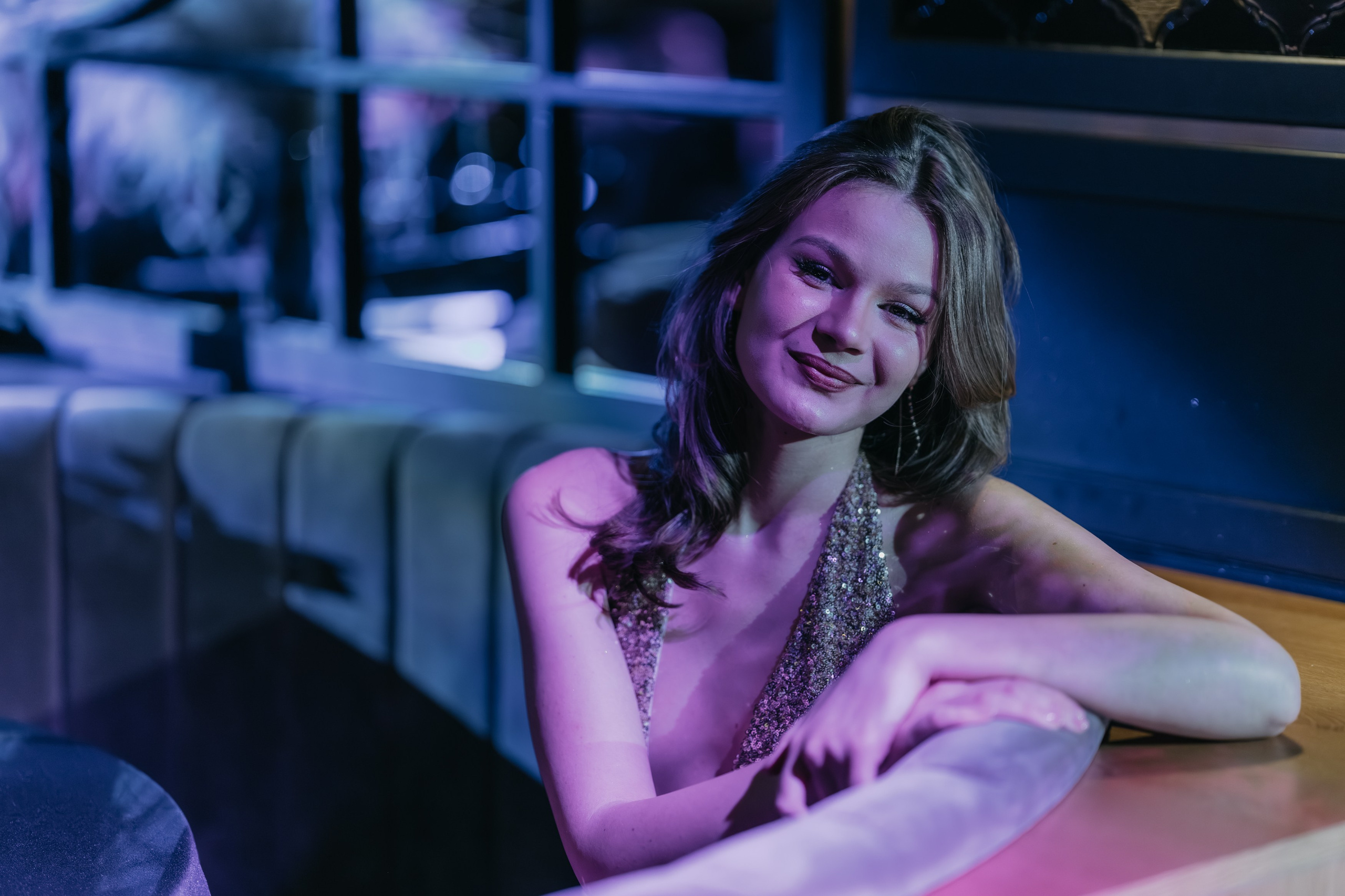 Victoria - 18 ani. Ședință foto de majorat | luviar