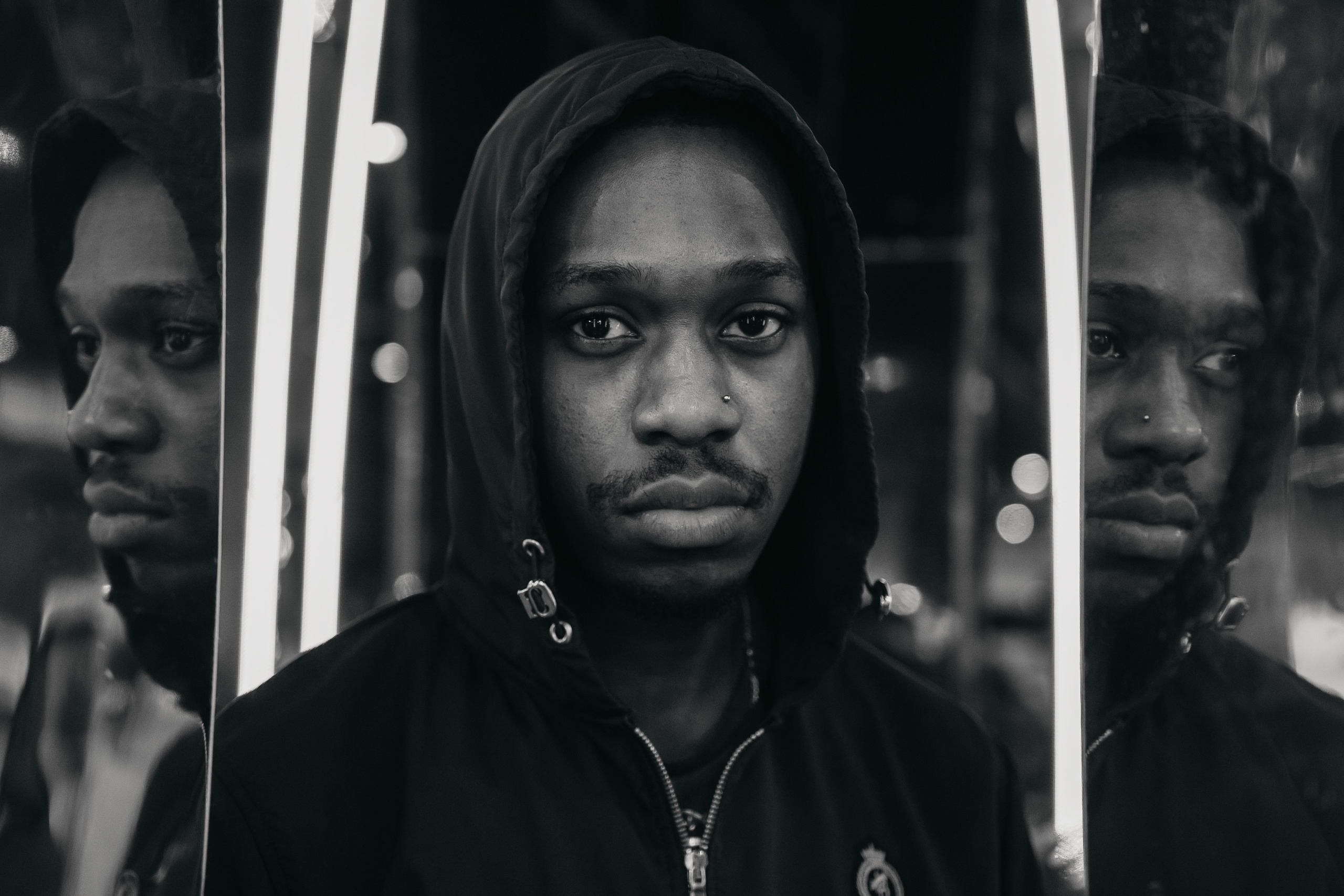 Curtis - ședință foto urbană în Londra | luviar